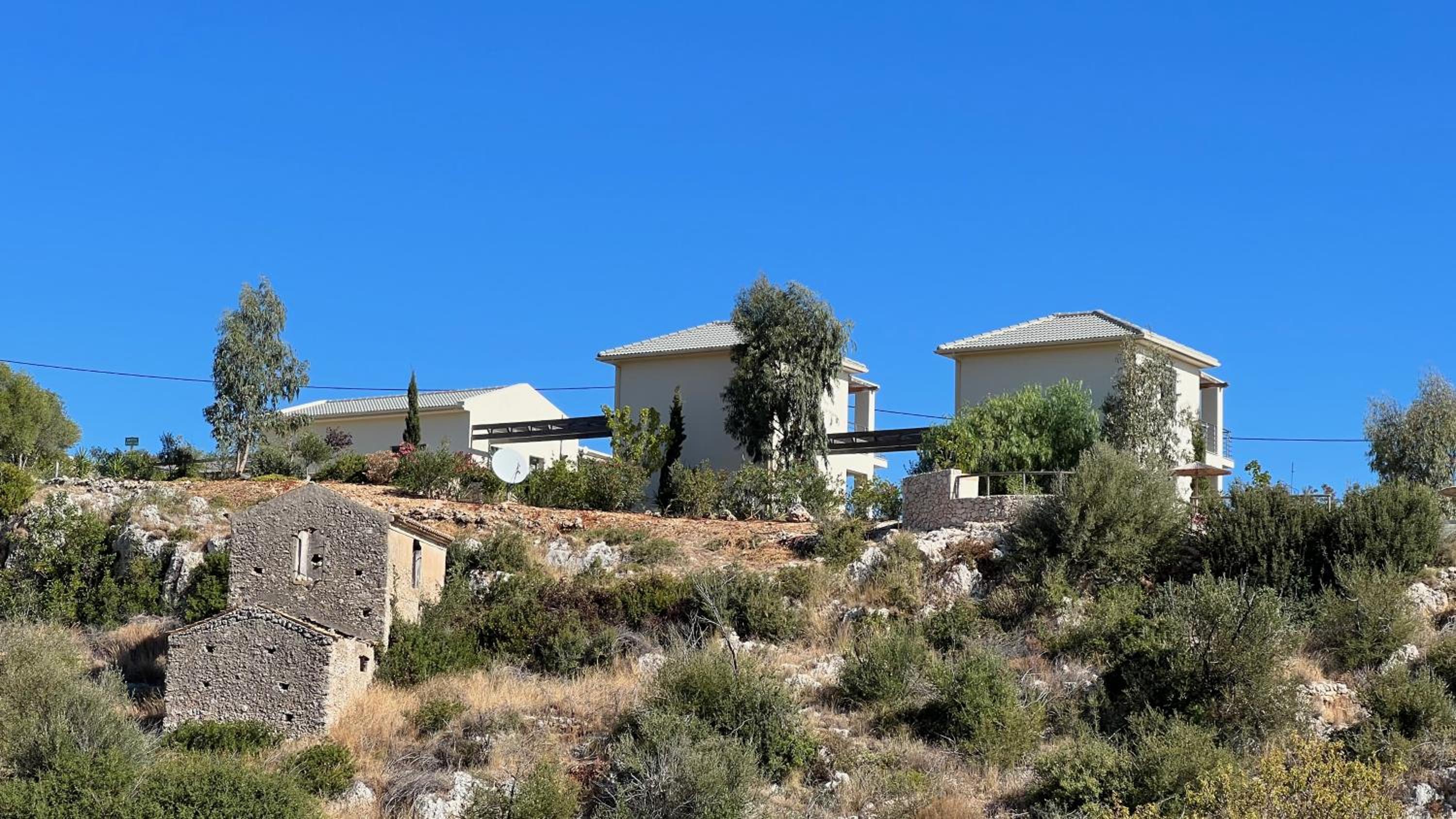 Luxurious villa at a unique spot