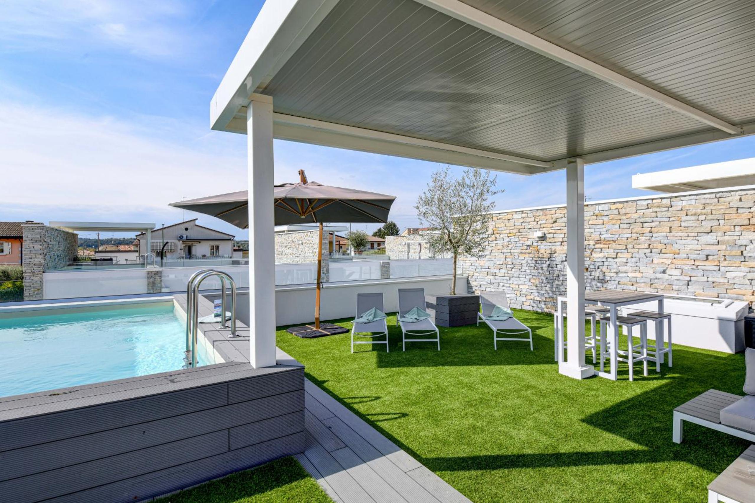 Villette Dolci Luxury Homes view 2
