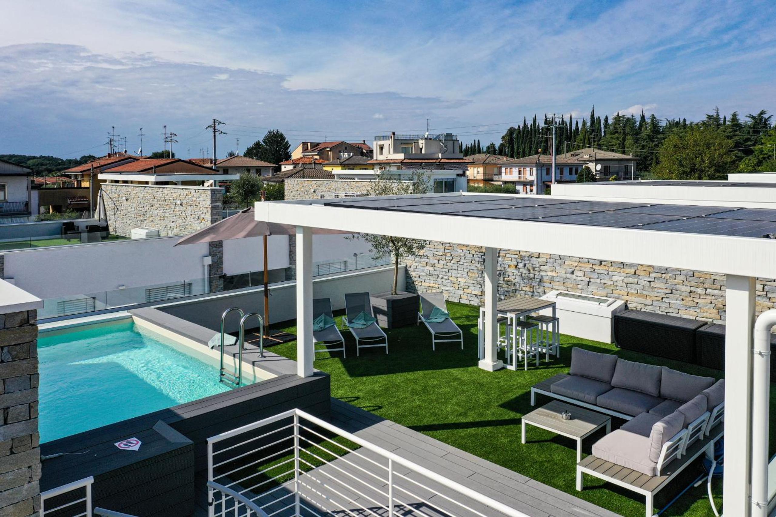 Villette Dolci Luxury Homes view 4