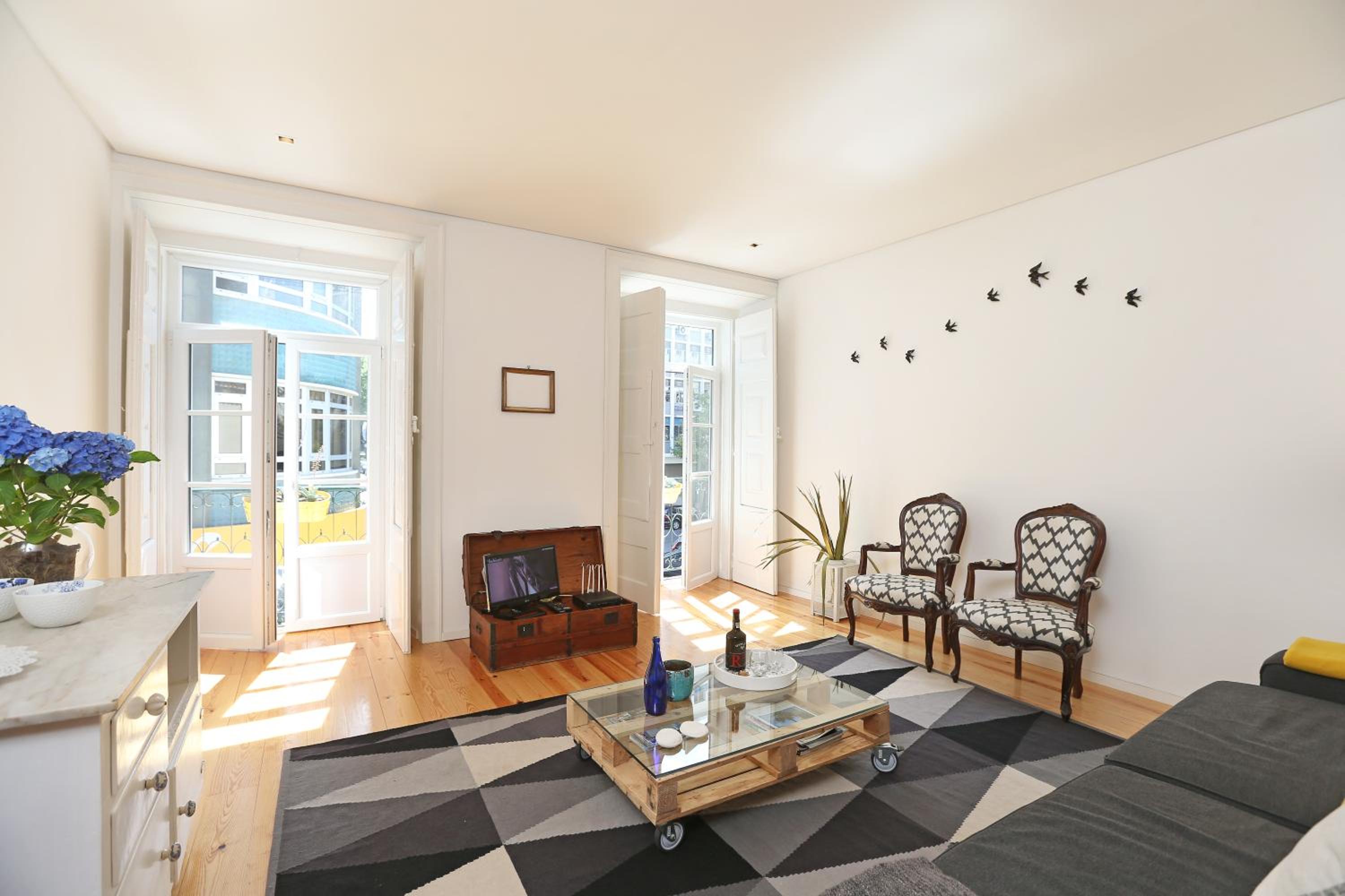 My Lisbon Apartment with AC view 2
