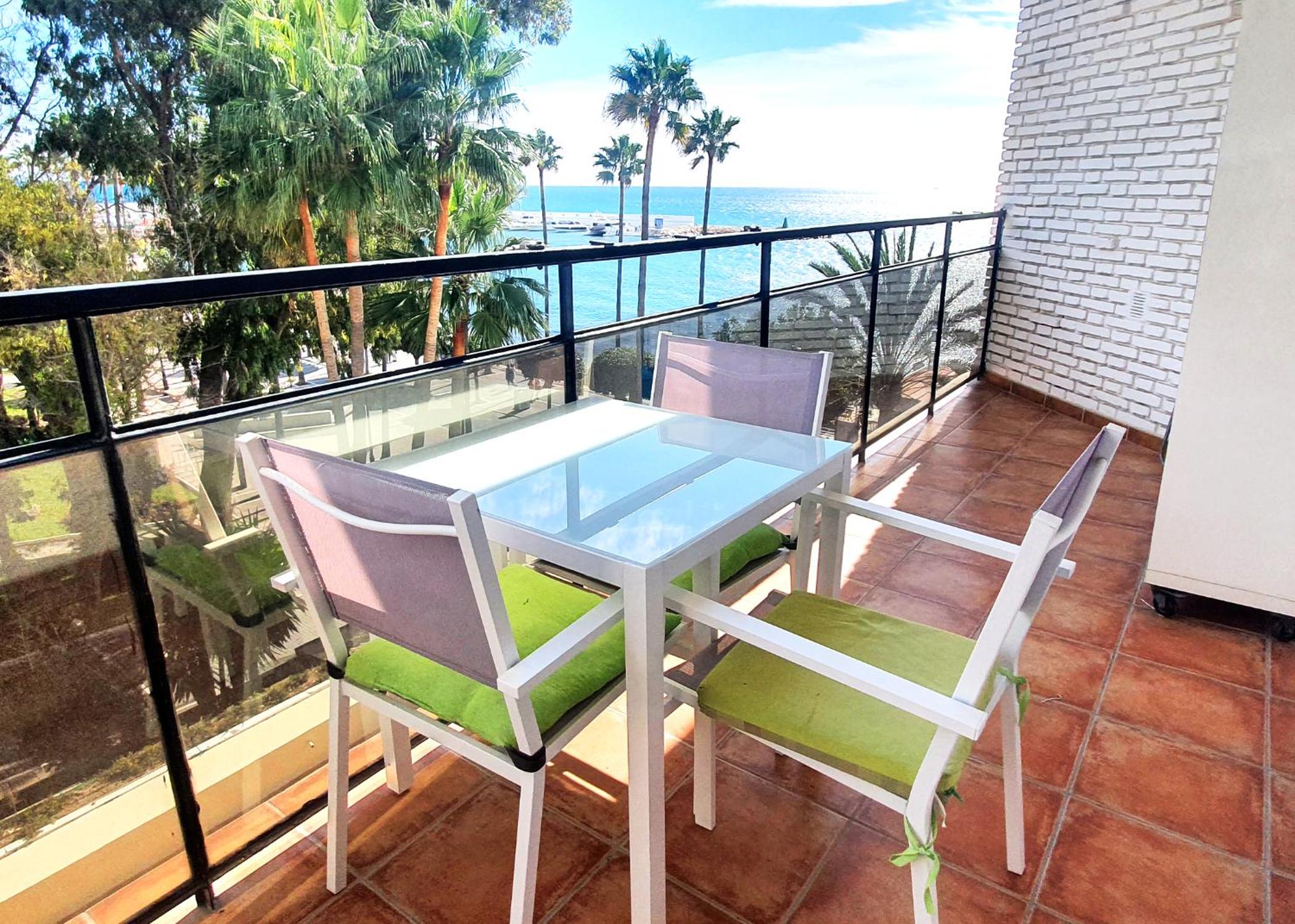 Skol 219. Studio Apartment Skol Marbella with Sea Views photo 2