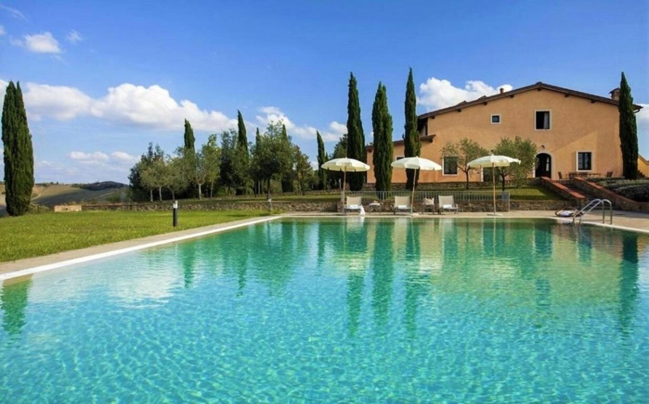 Villa Le Cascine 29 view 3
