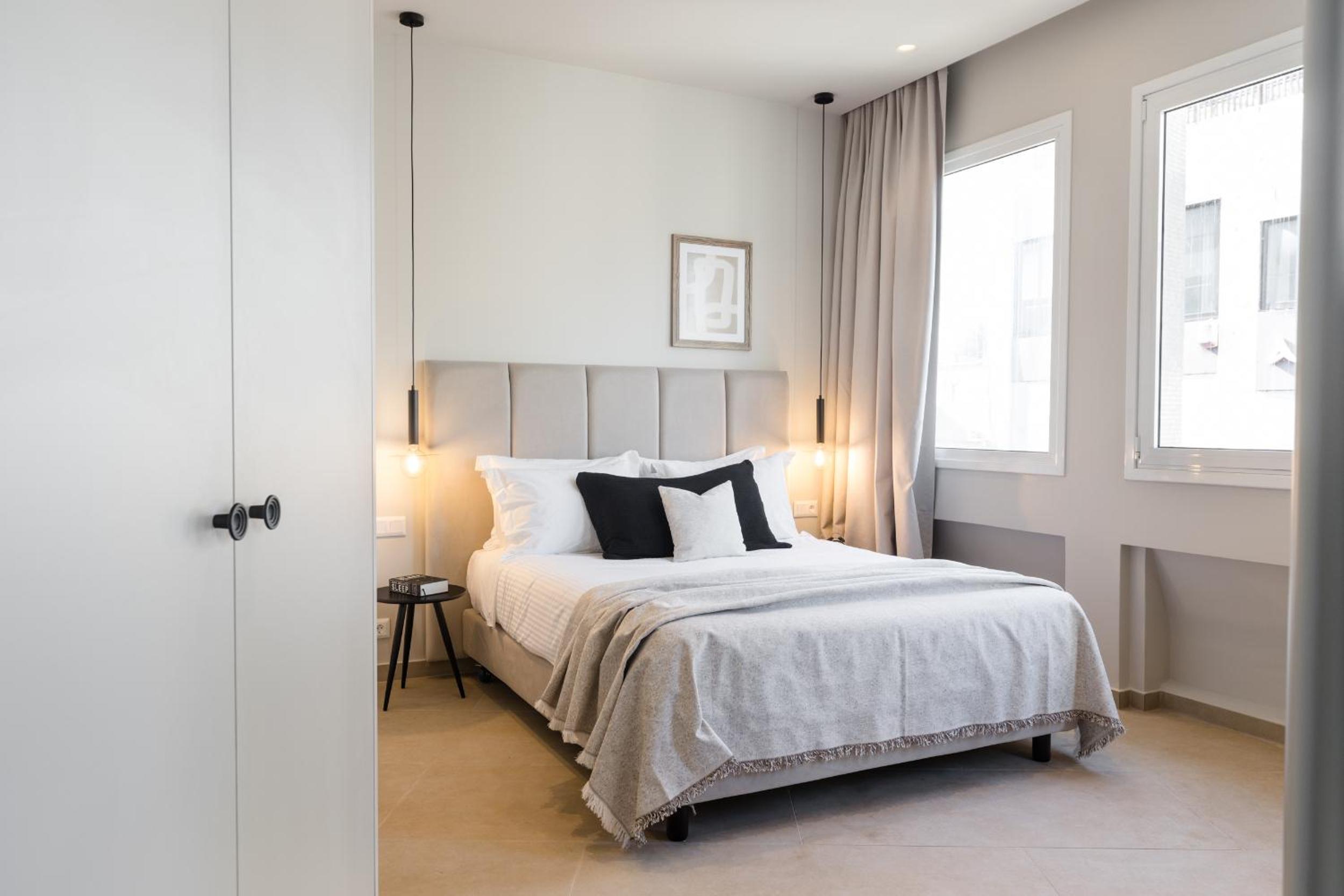 Luxury Apartments in Plaka by UPSTREET