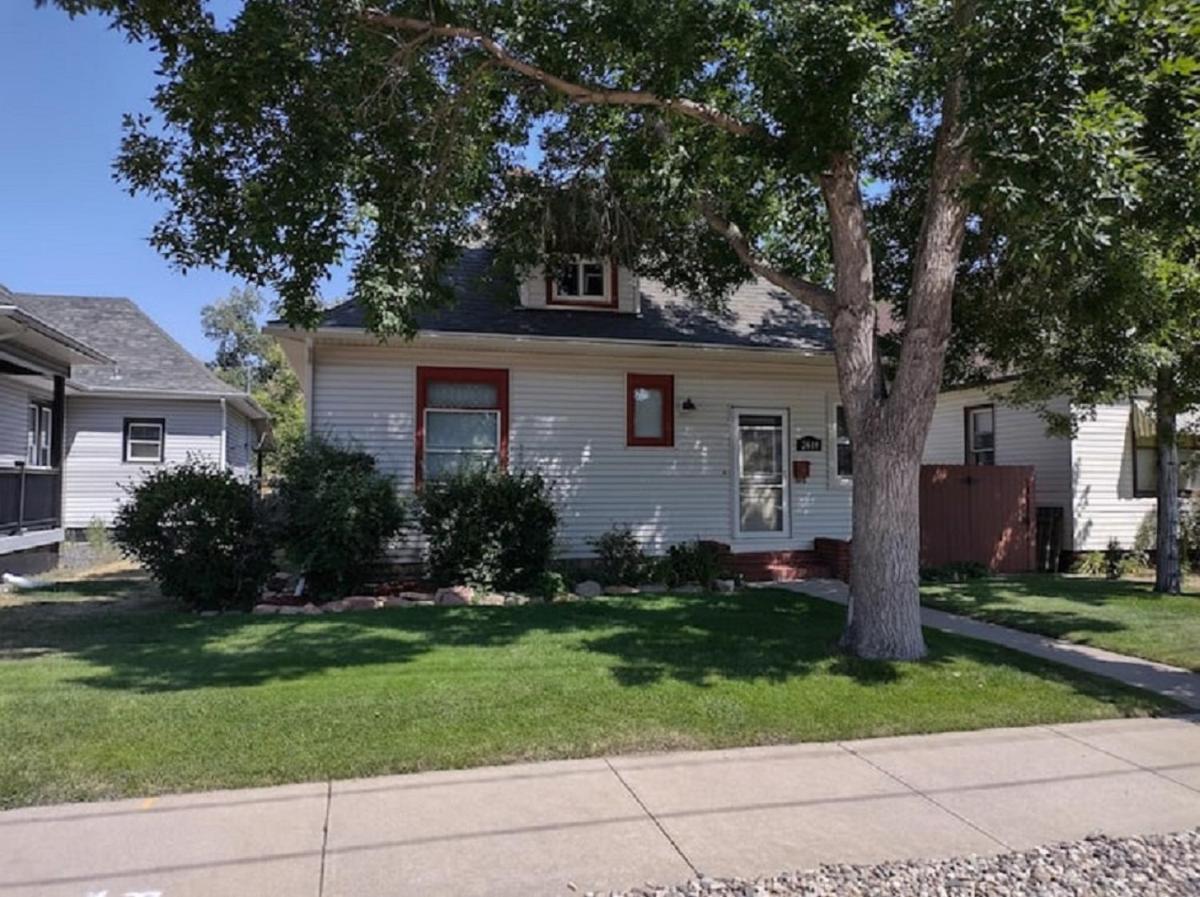 Hotel Rancher's Capitol Lodge - Image 1