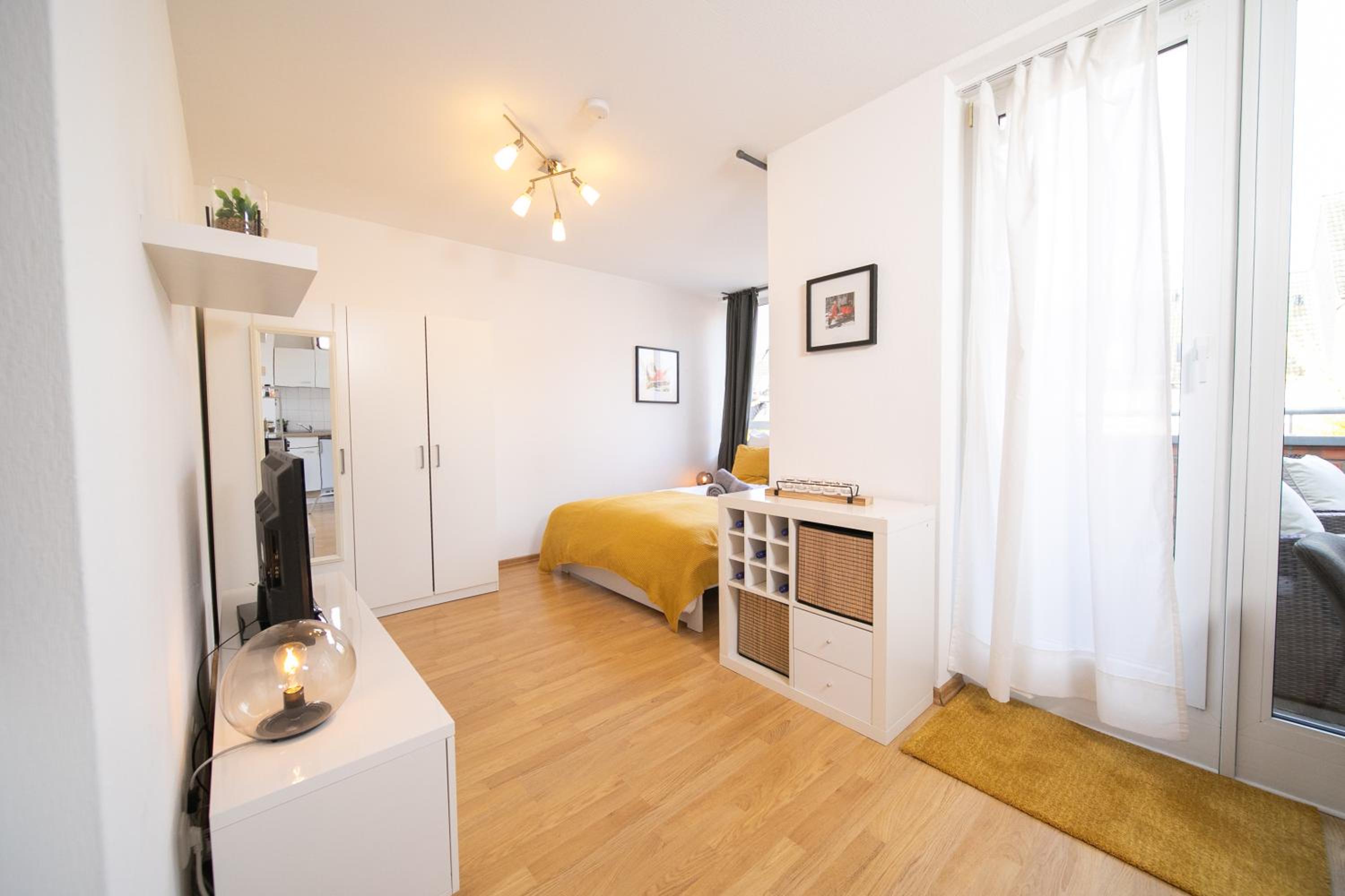 Neuss Vacations - Studio Shiny - Zentral mit Balkon - Messe - Kuche - Property Image 10