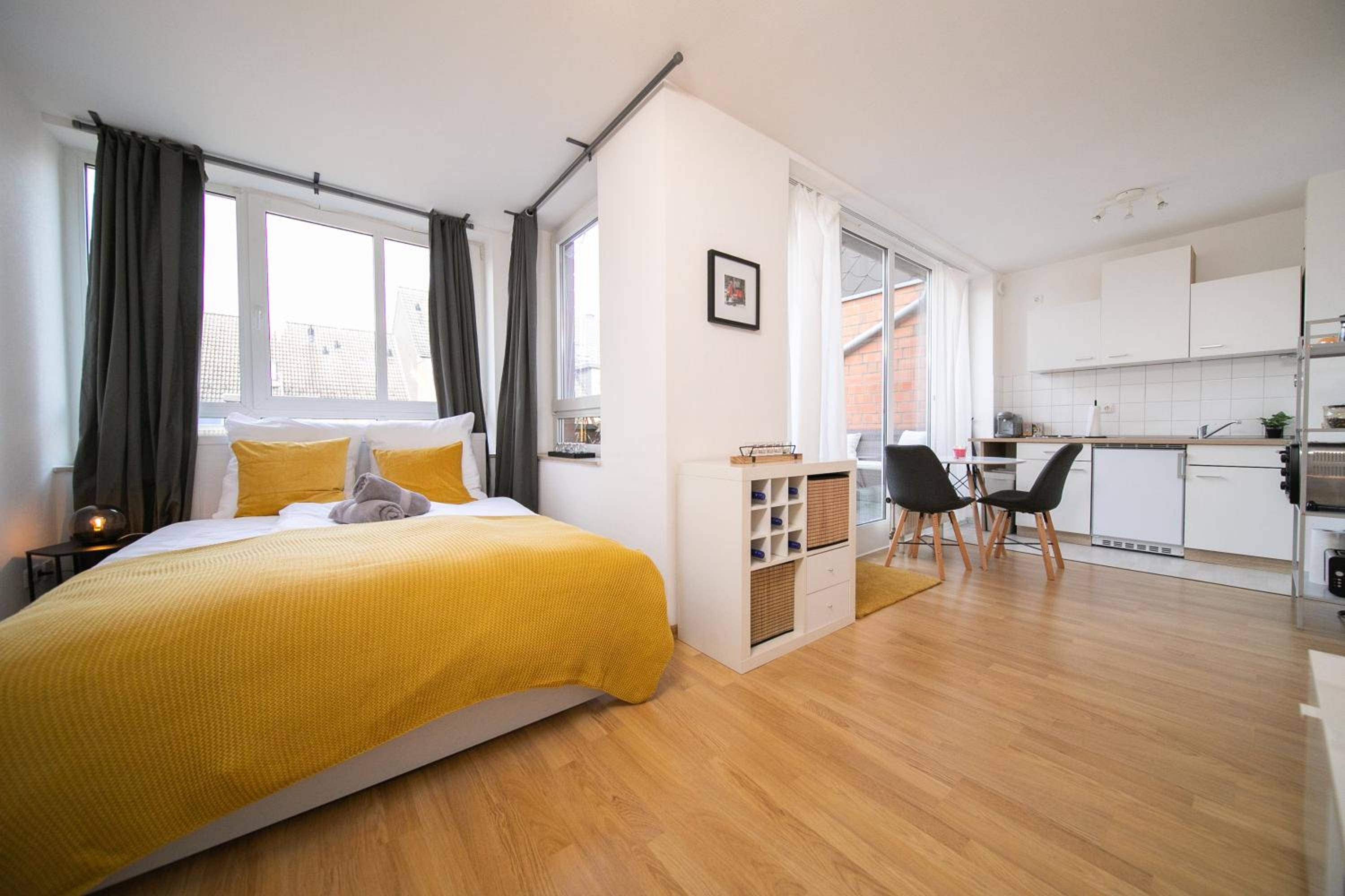 Neuss Vacations - Studio Shiny - Zentral mit Balkon - Messe - Kuche - Property Image 3