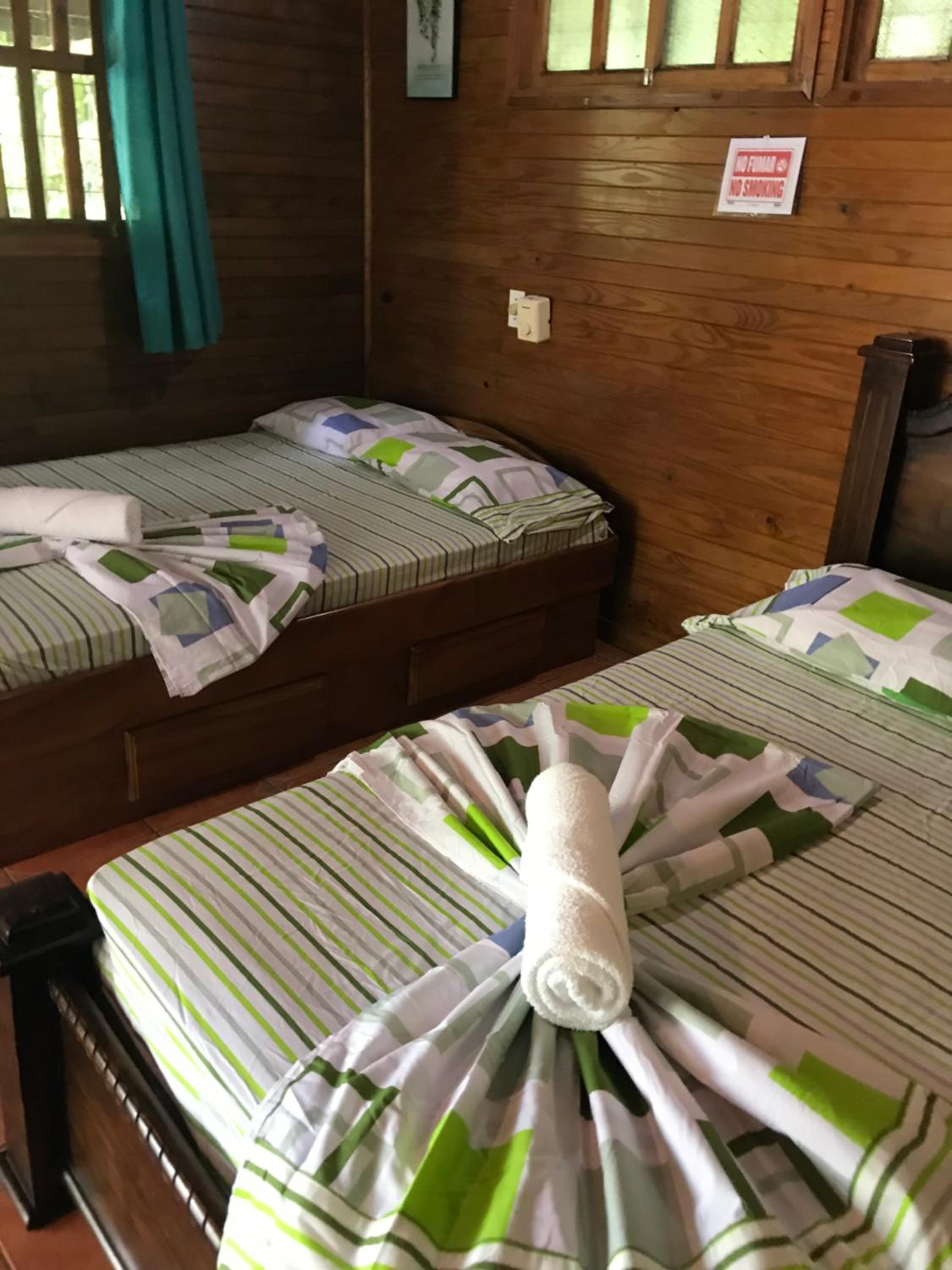 FLOR DE PARAISO BUNGALOWS