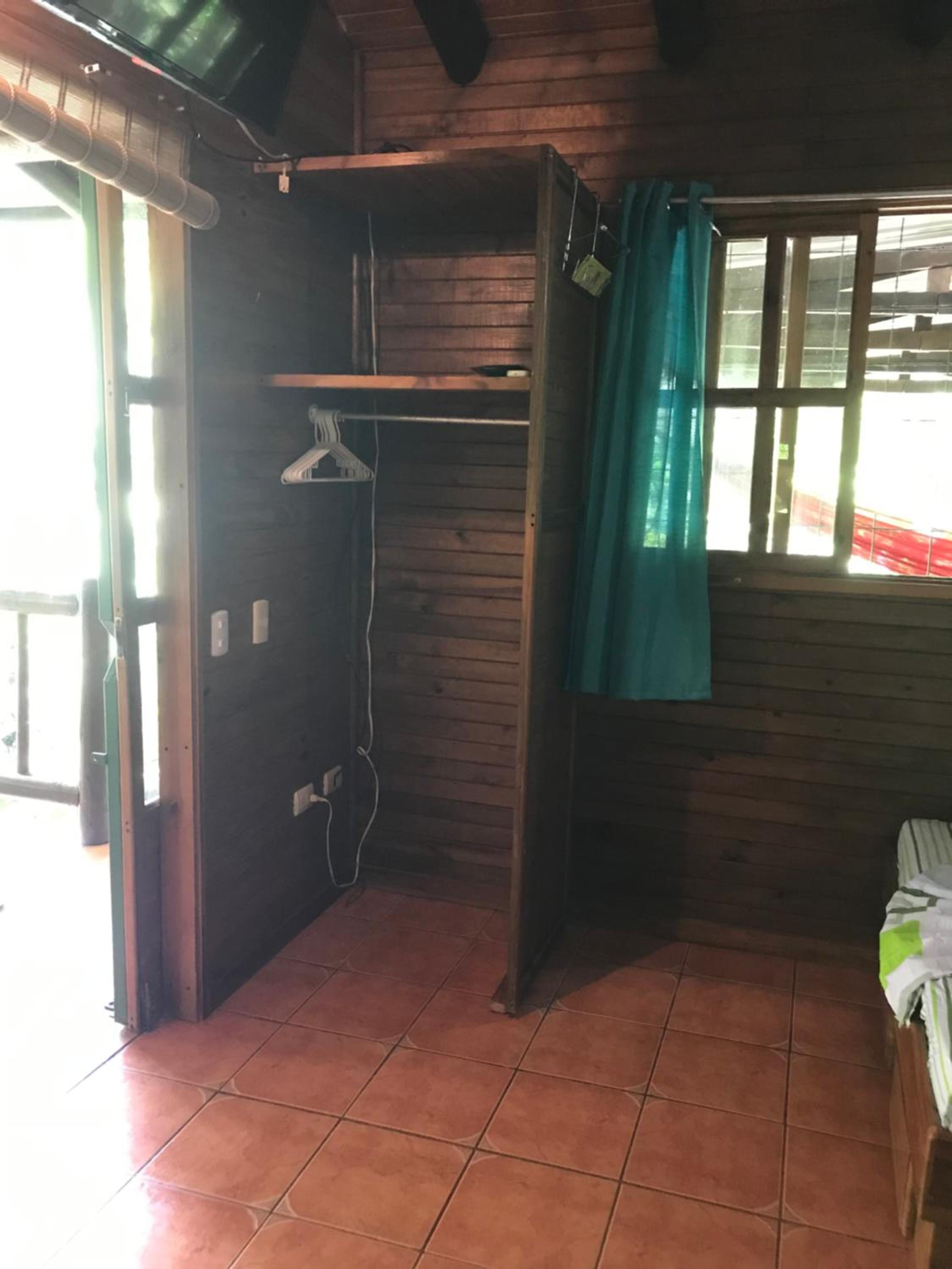 FLOR DE PARAISO BUNGALOWS