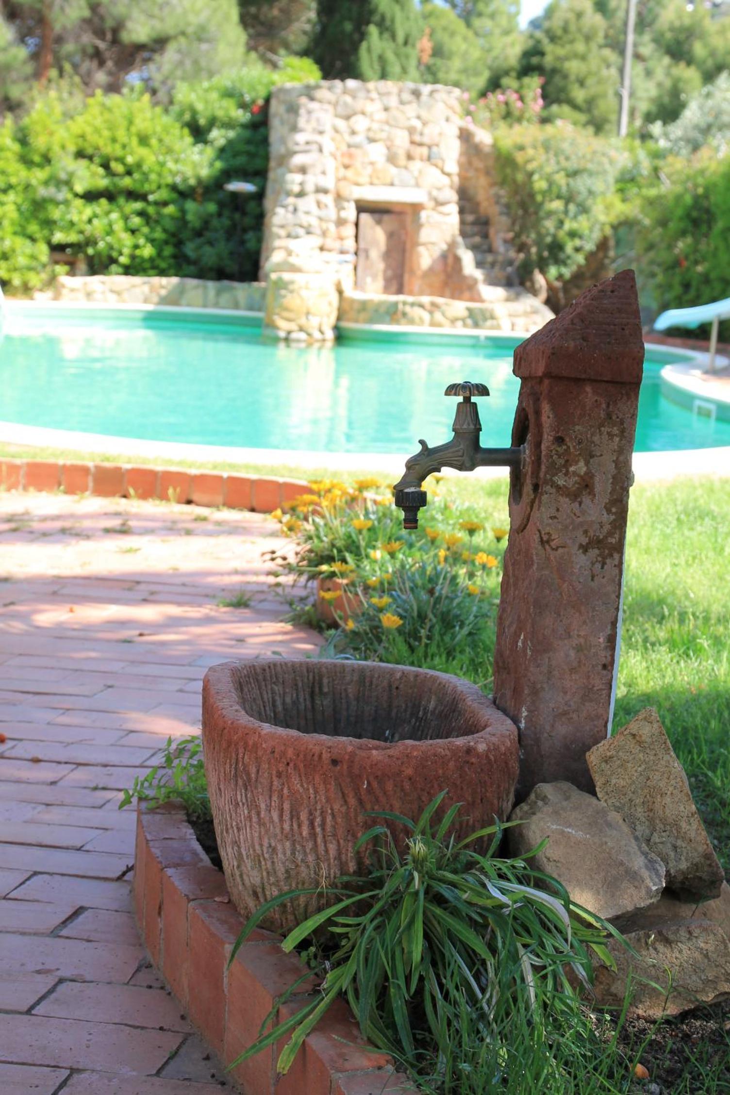 Guest House Villa Verde - Short Term Room Rentals