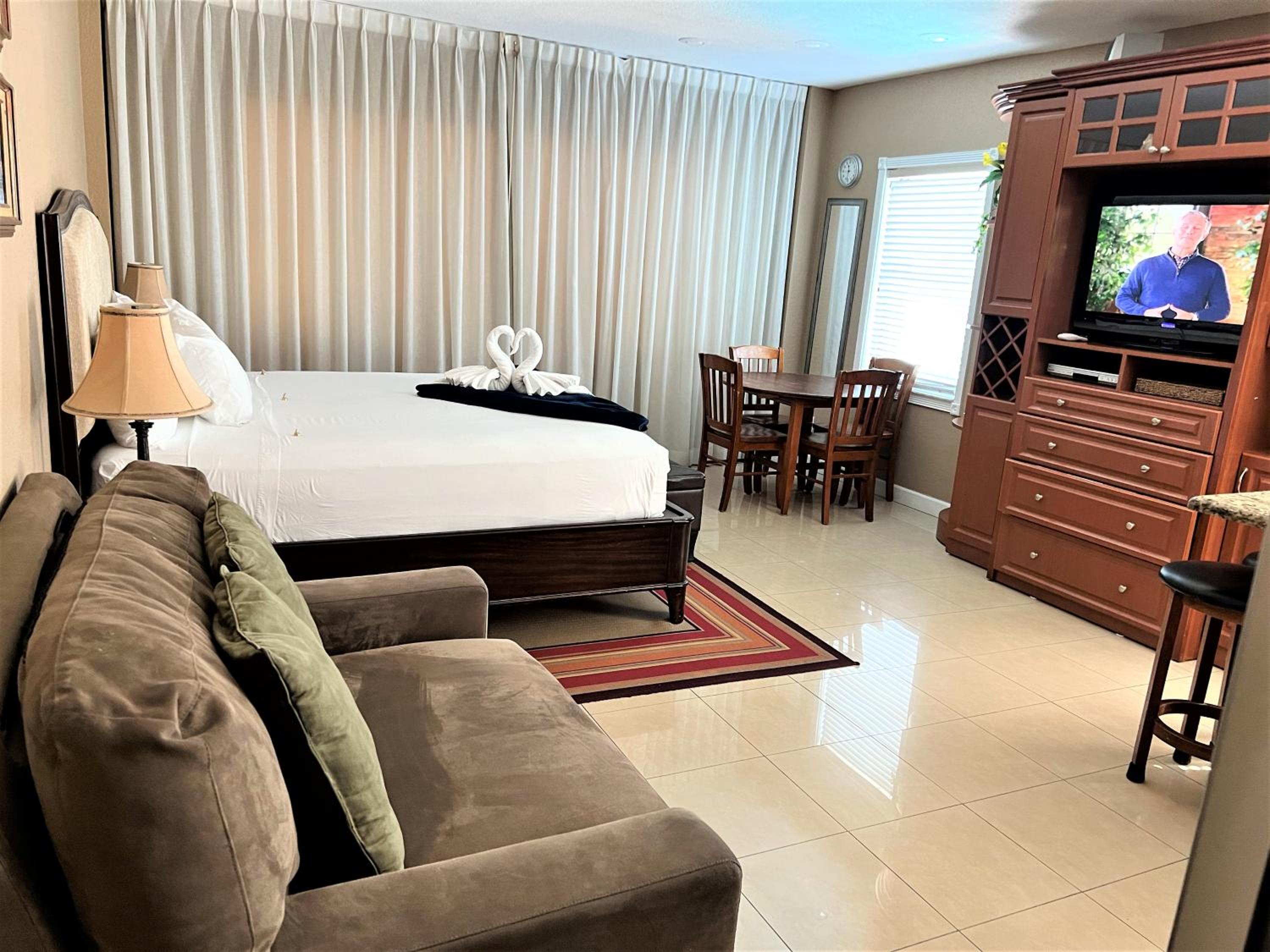 Ocean Front Units at Miami Beach