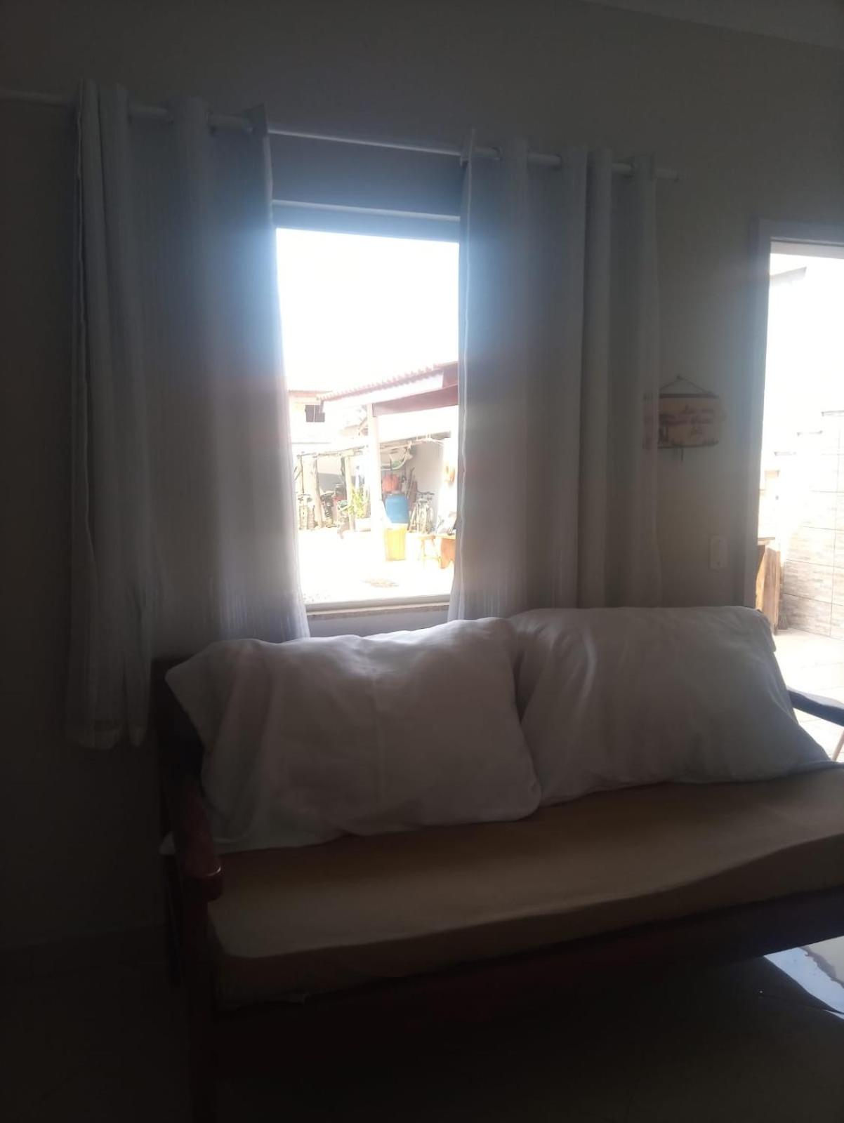 Casa de 4 suites com piscina, próxima a praias e do centro de Ubatuba