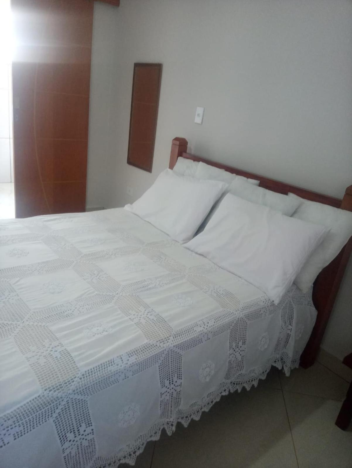 Casa de 4 suites com piscina, próxima a praias e do centro de Ubatuba