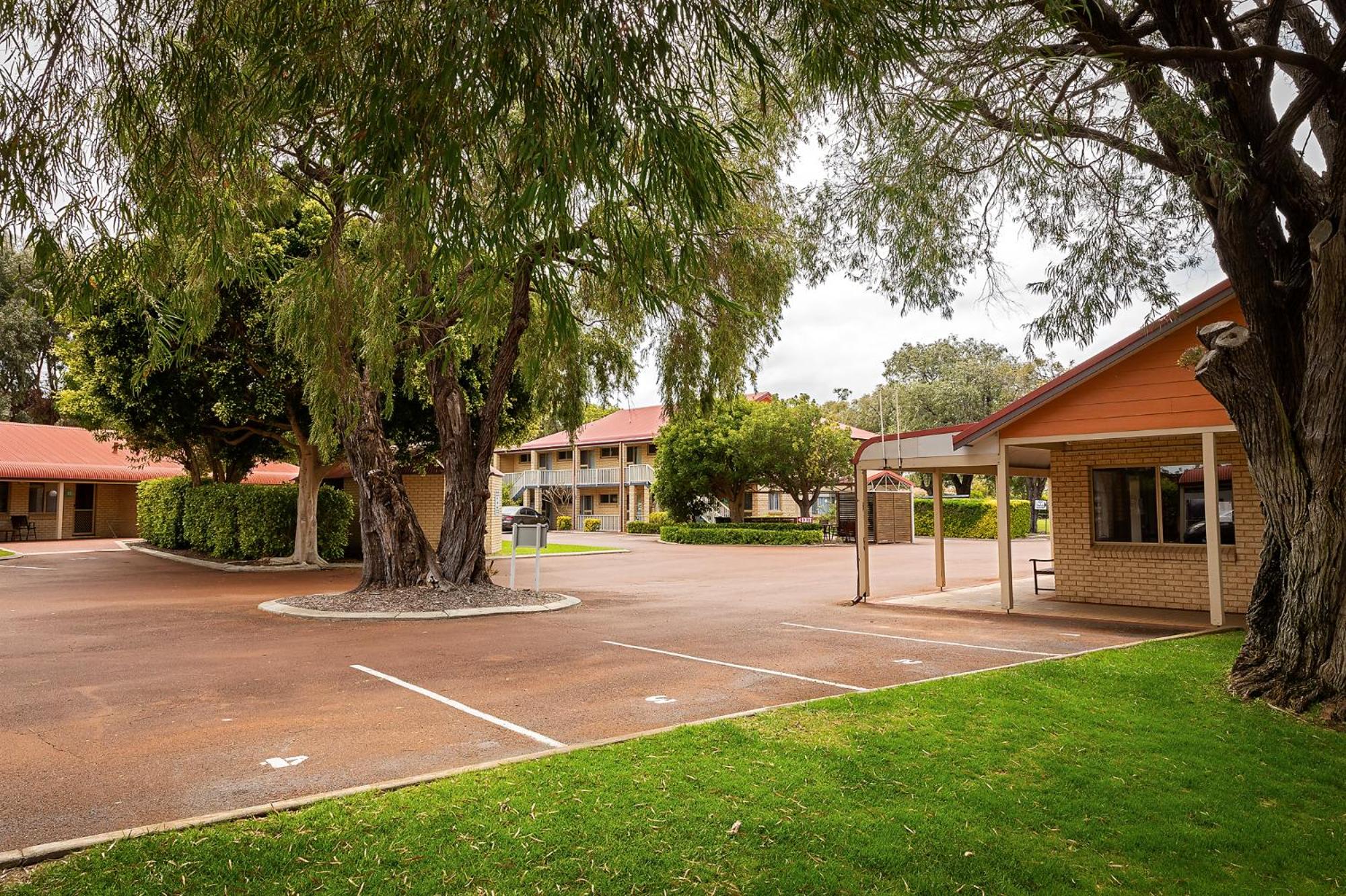 Busselton Villas and Glamping Village