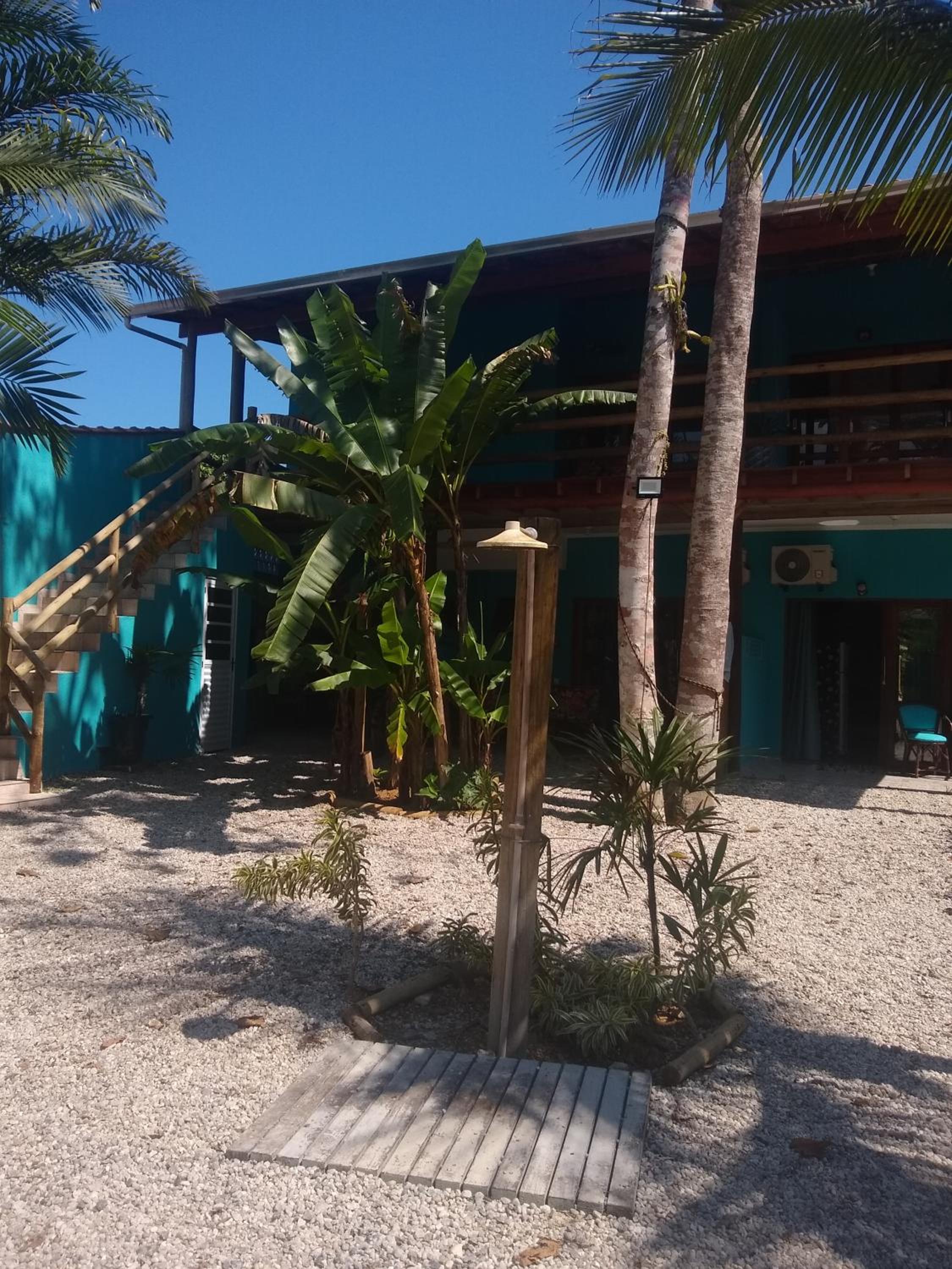 Suites Coqueiros Itamambuca view 2