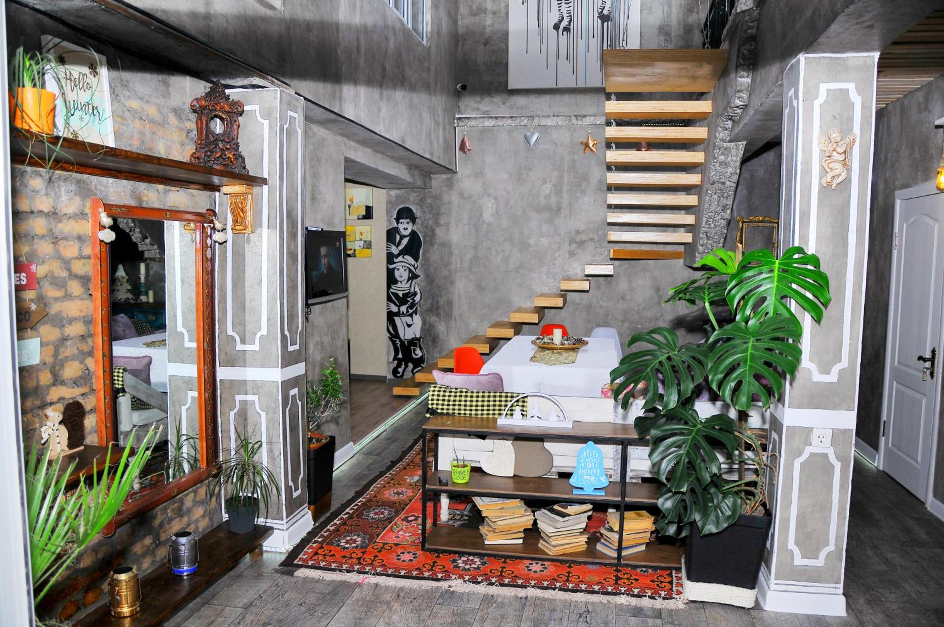 Sweet Home Art Boutique