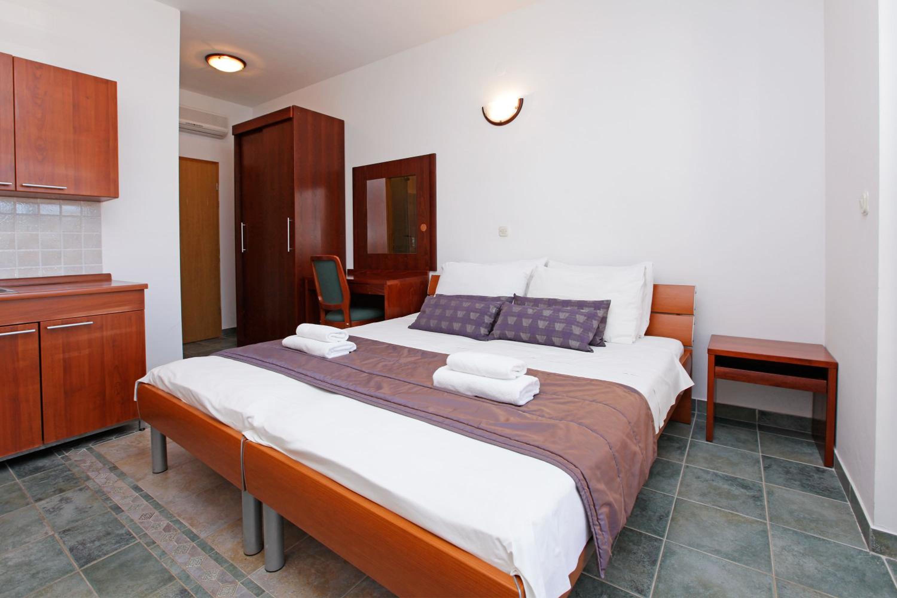 Apartments Vala