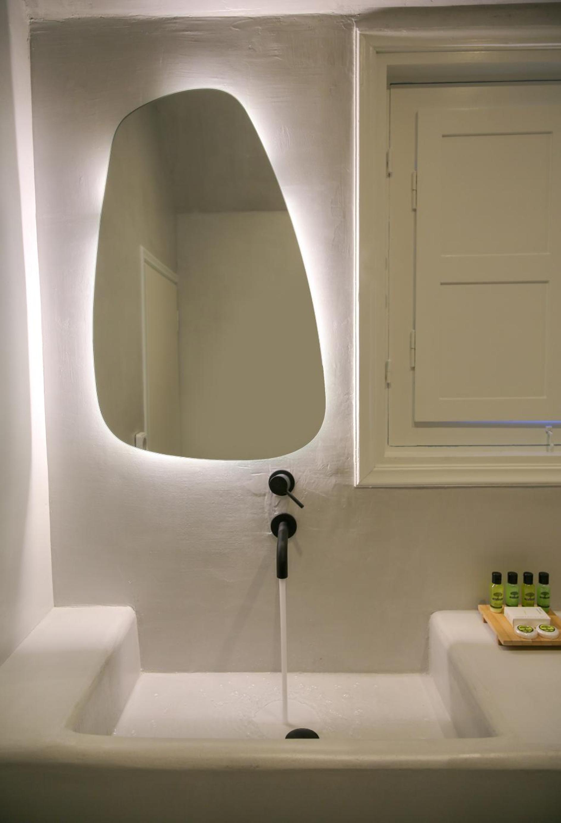 SunSea Living Suites