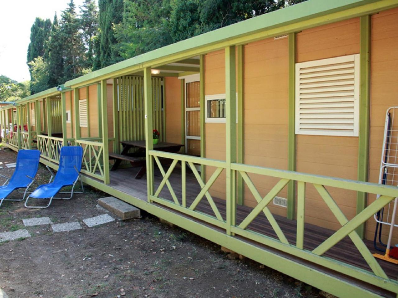 Camping Free Beach