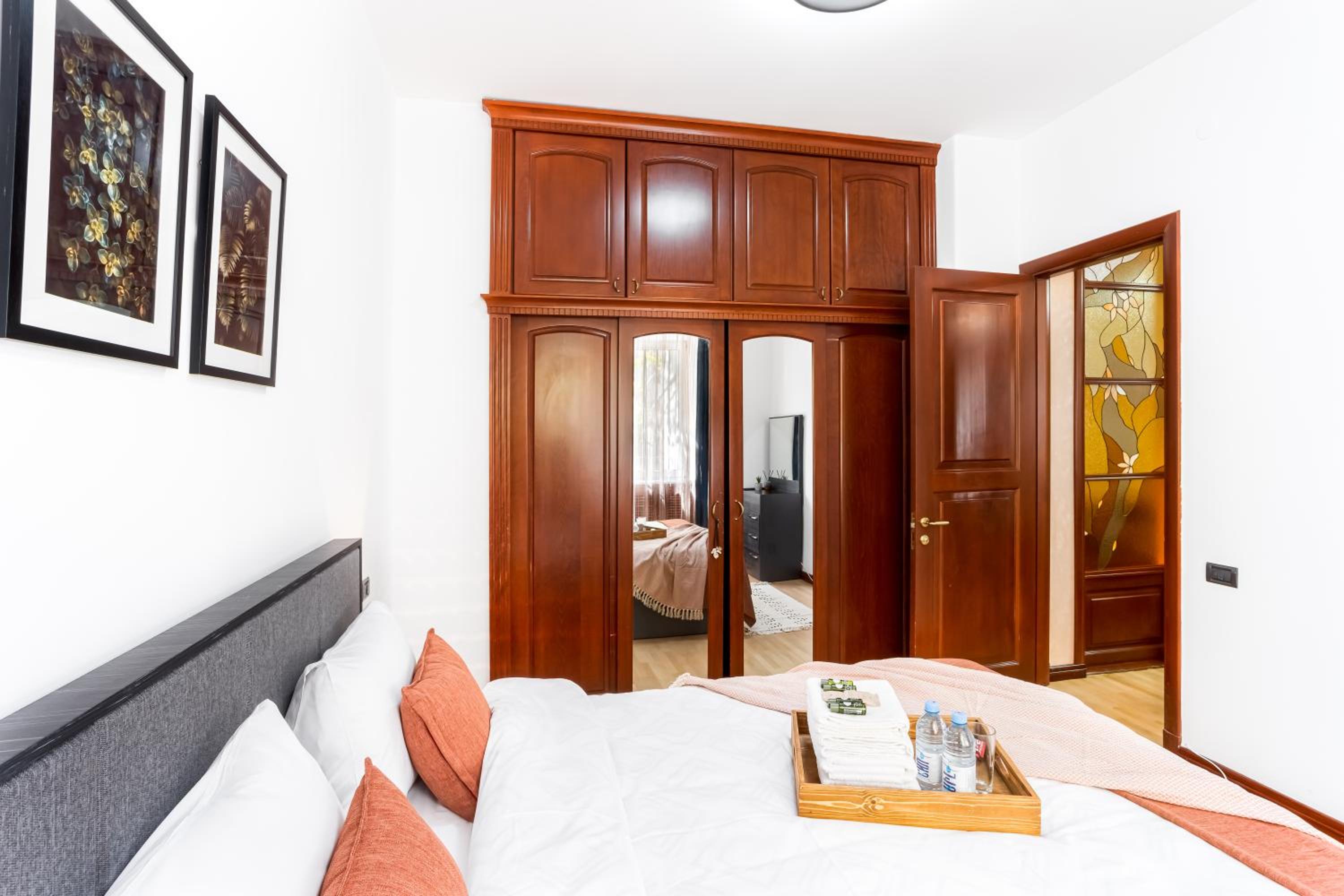 hotelise I Trafalgar Apartment
