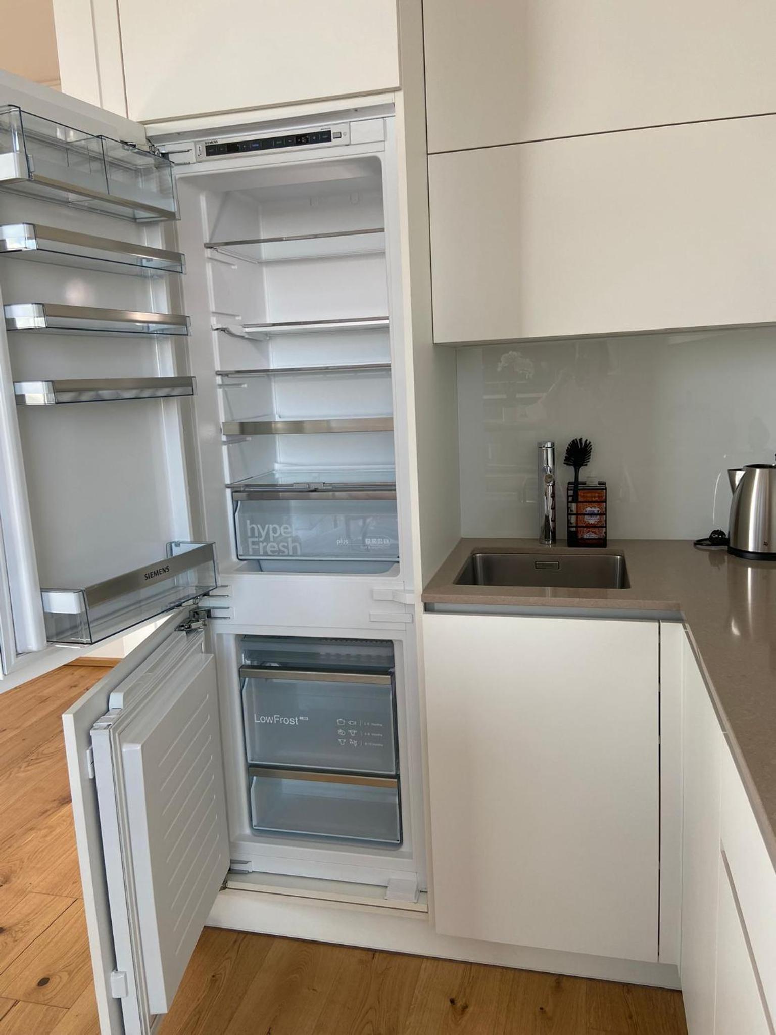 Triiiple Suites Level 22 mit Balkon und Tiefgarage