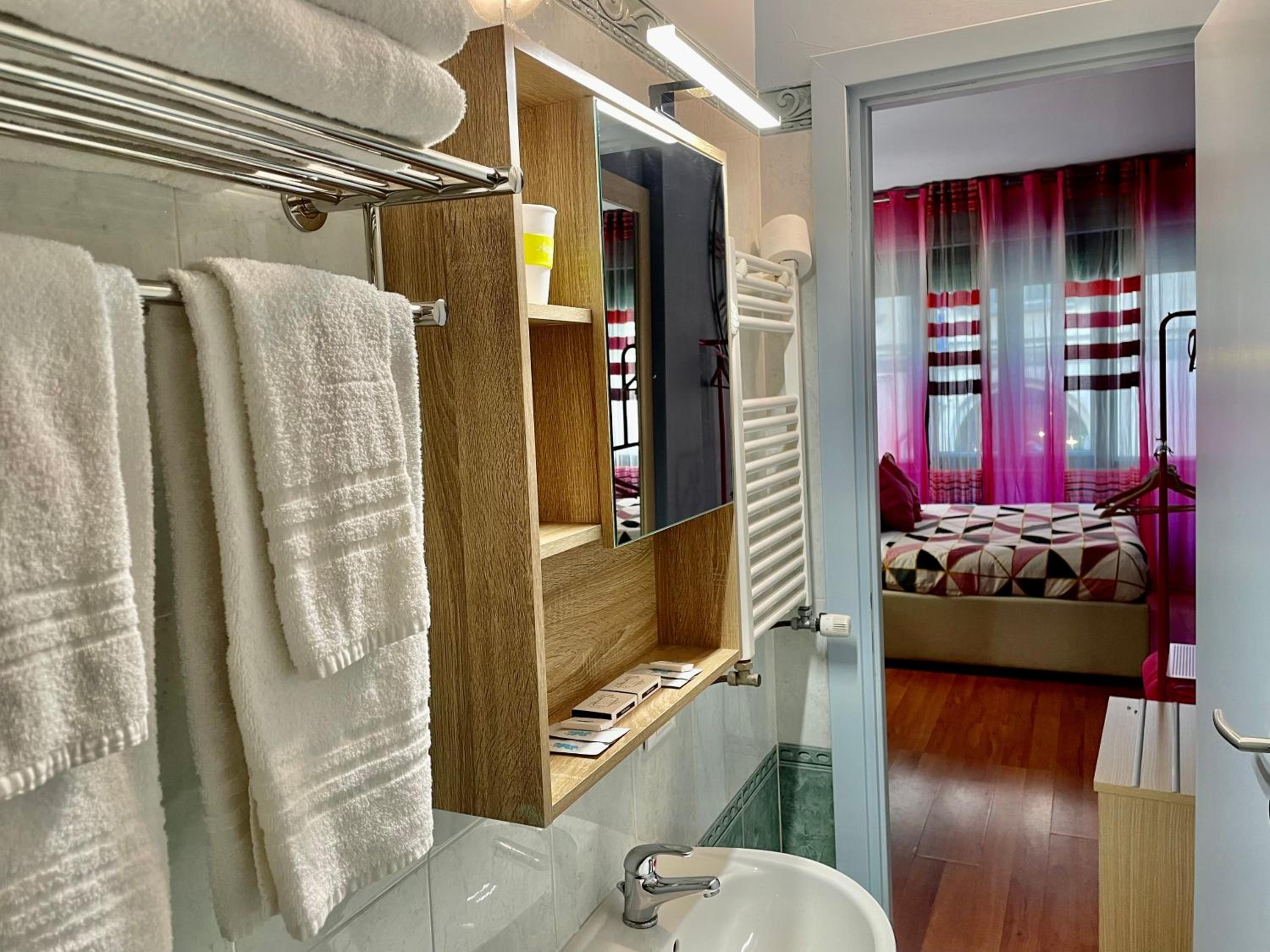 BOBOTEL - B&B City Center