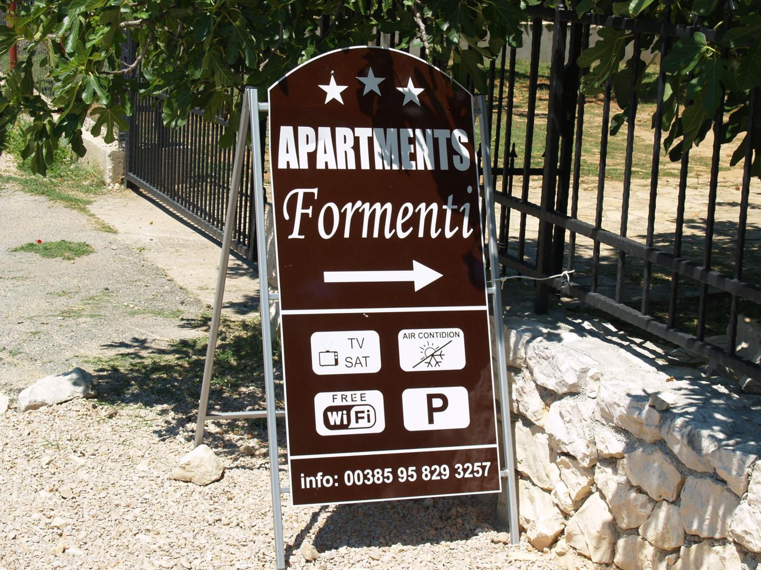 Apartments & Rooms Formenti view 2