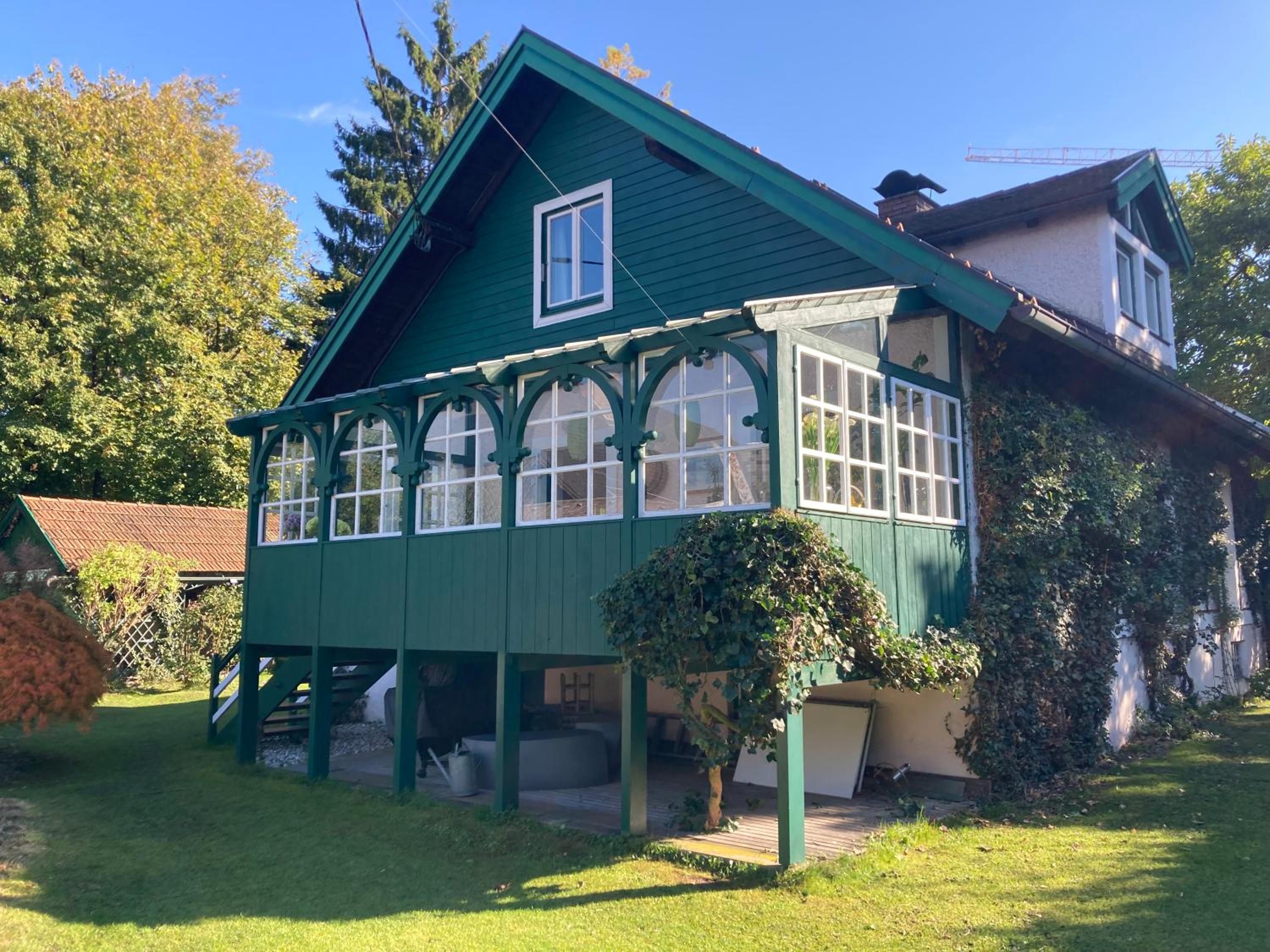 Haus mit Sauna und privatem Badeteich in Anif bei Salzburg