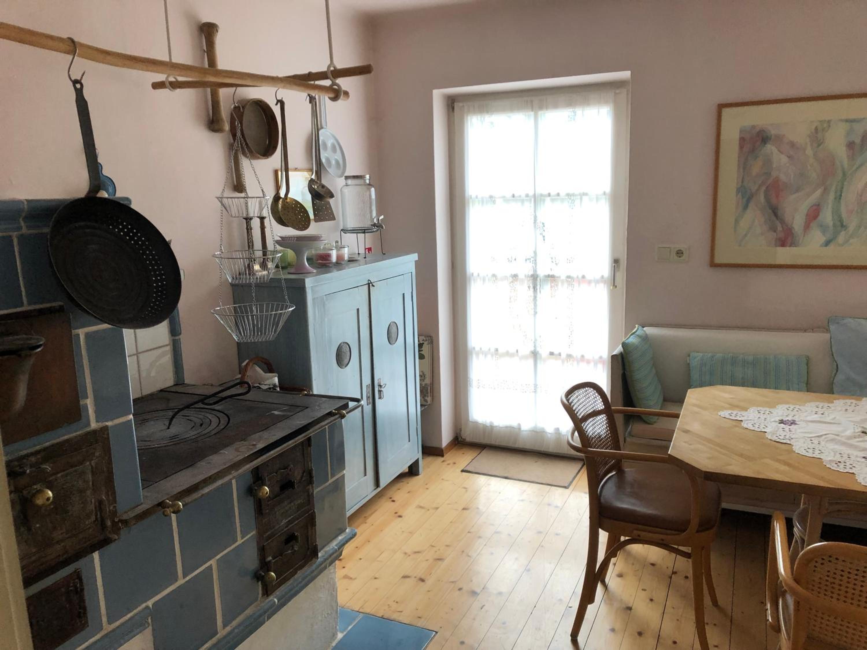 Haus mit Sauna und privatem Badeteich in Anif bei Salzburg