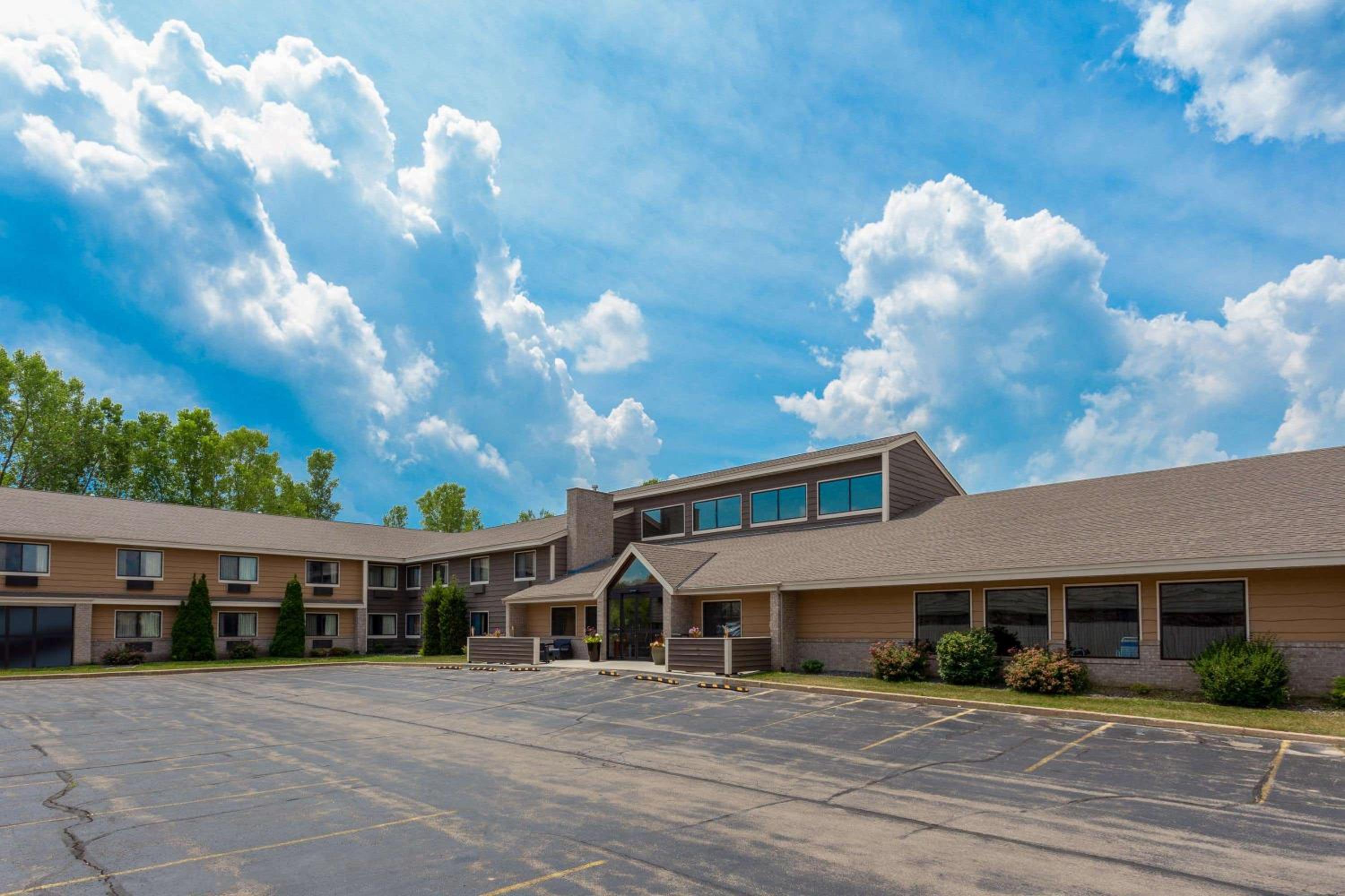AmericInn by Wyndham Hartford WI view 2
