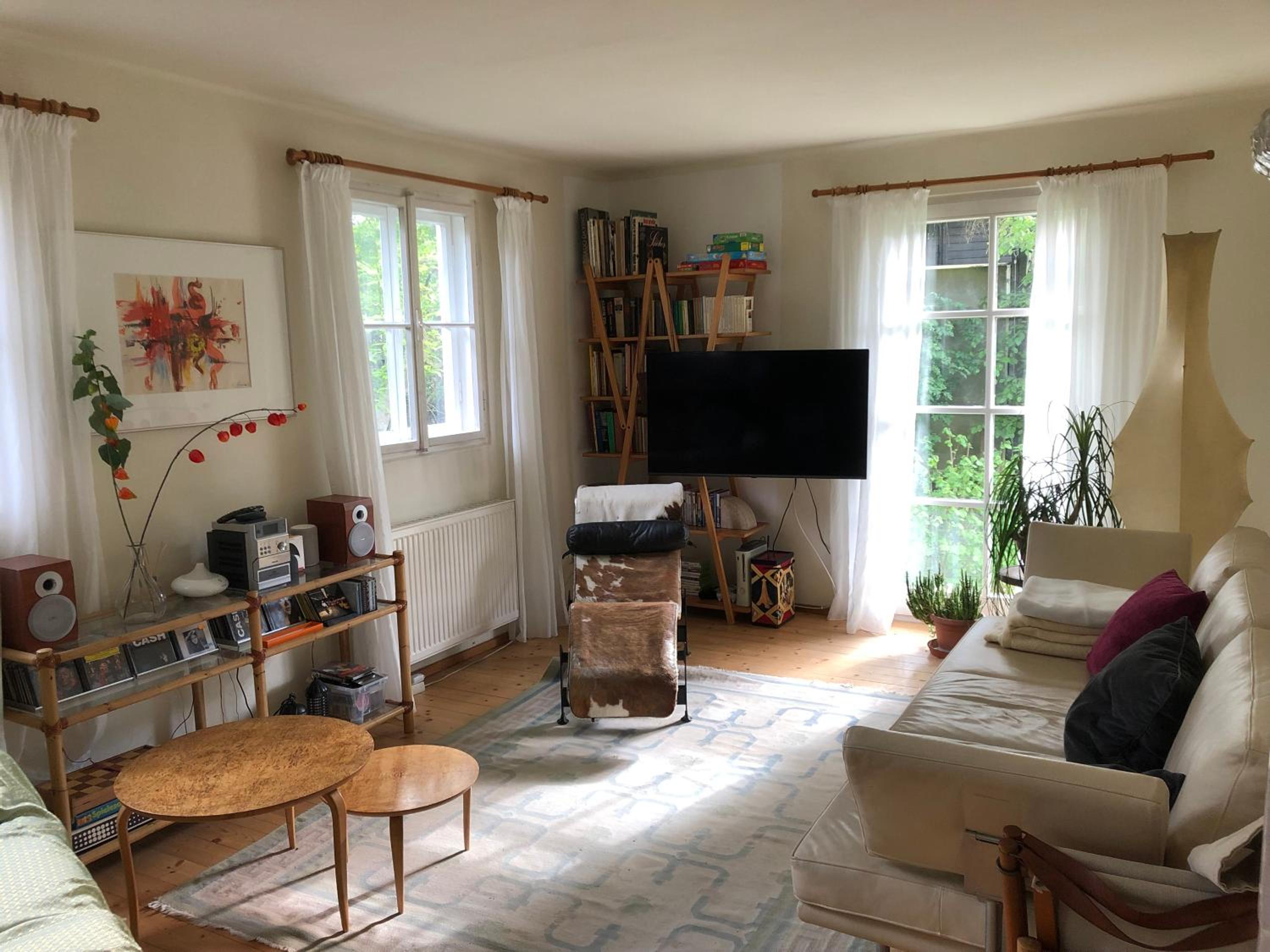 Haus mit Sauna und privatem Badeteich in Anif bei Salzburg