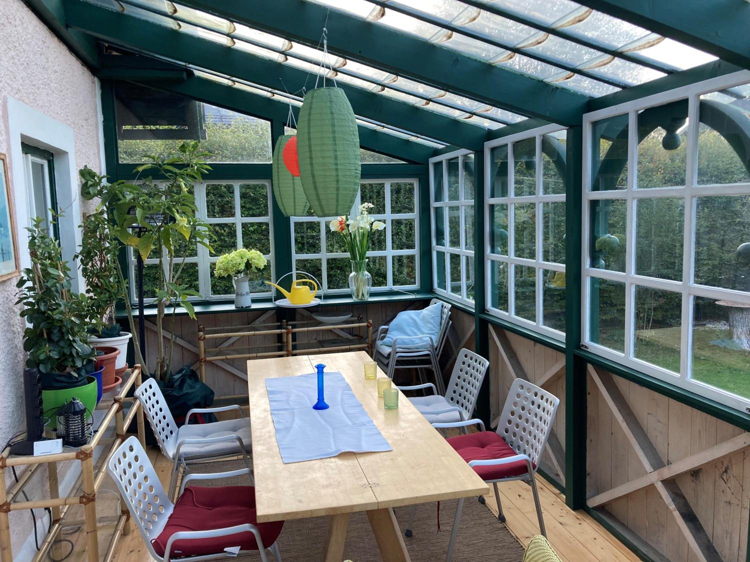 Haus mit Sauna und privatem Badeteich in Anif bei Salzburg