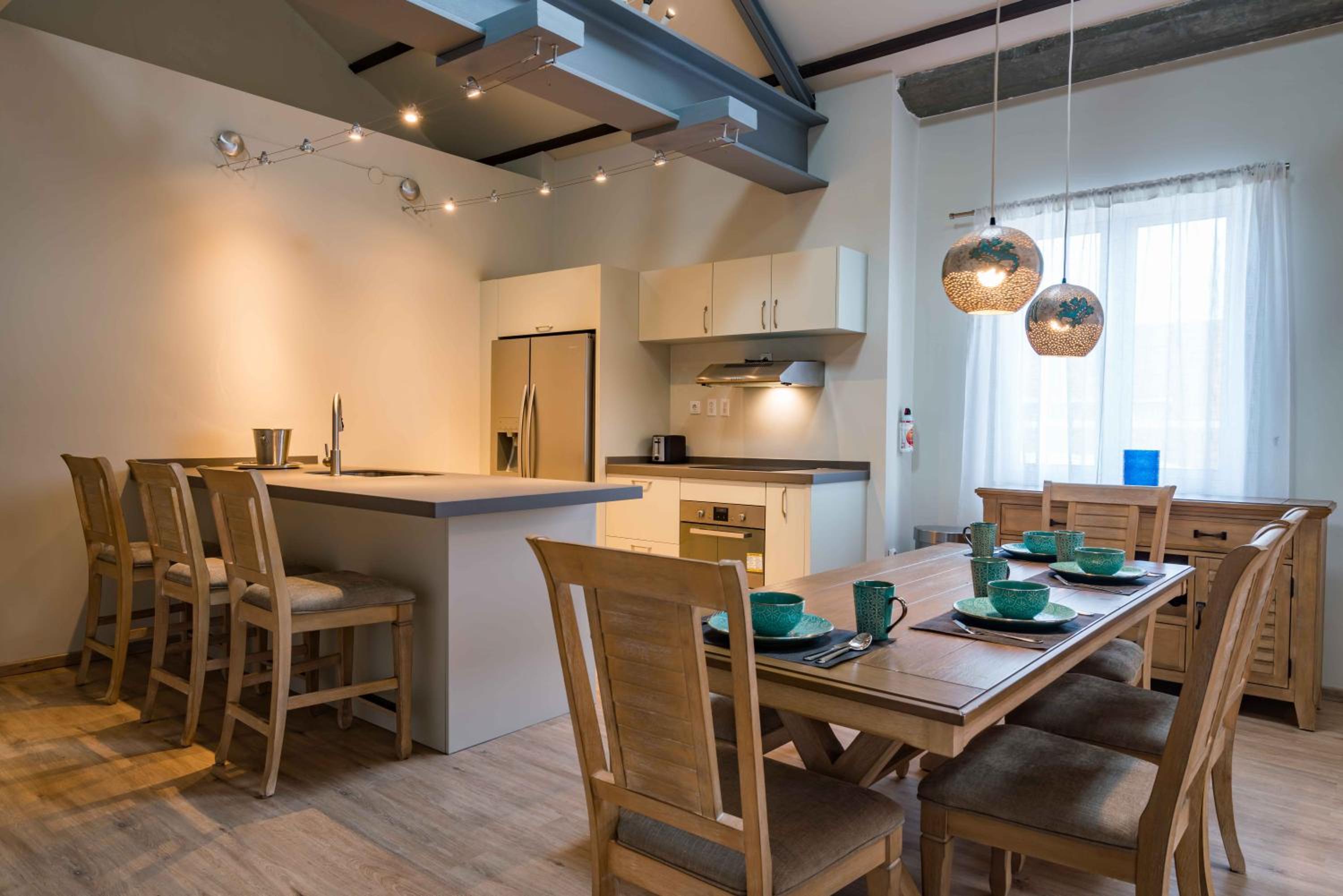 La Casa Amarilla Apartments