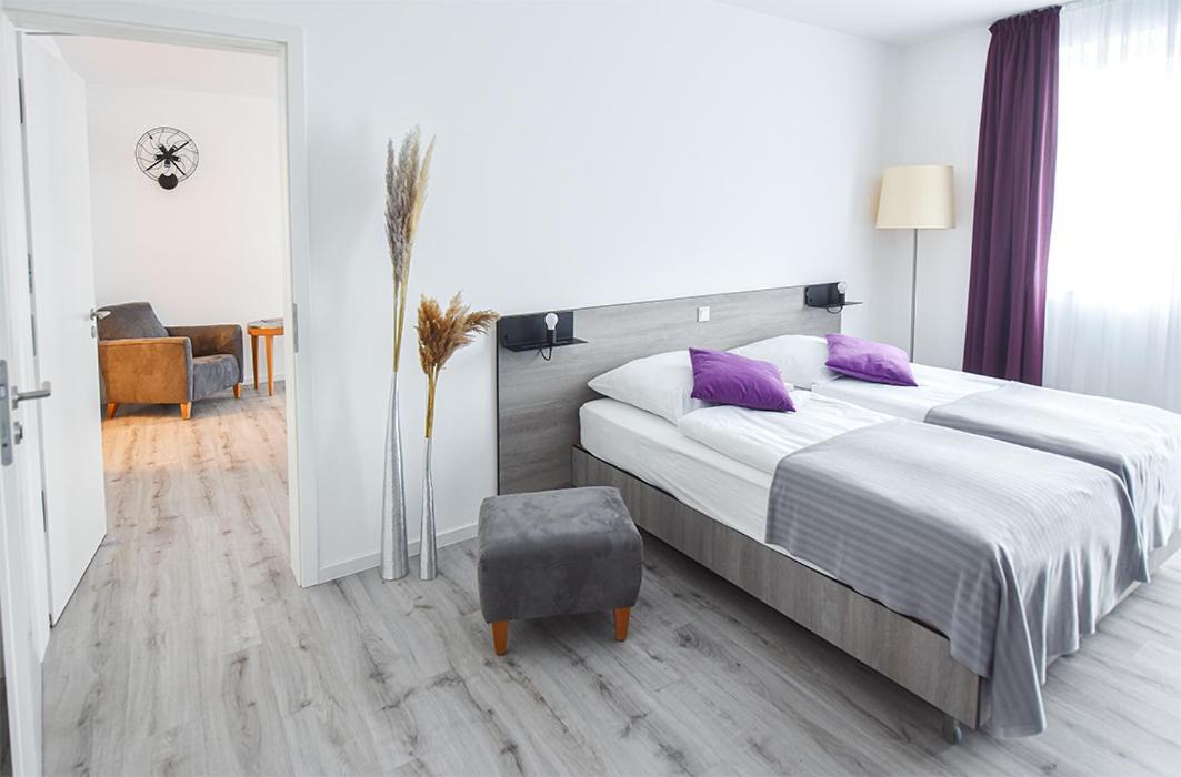 PRIMA Inn HOTEL & HOF NEURUPPIN - digitales & rezeptionsloses Motel