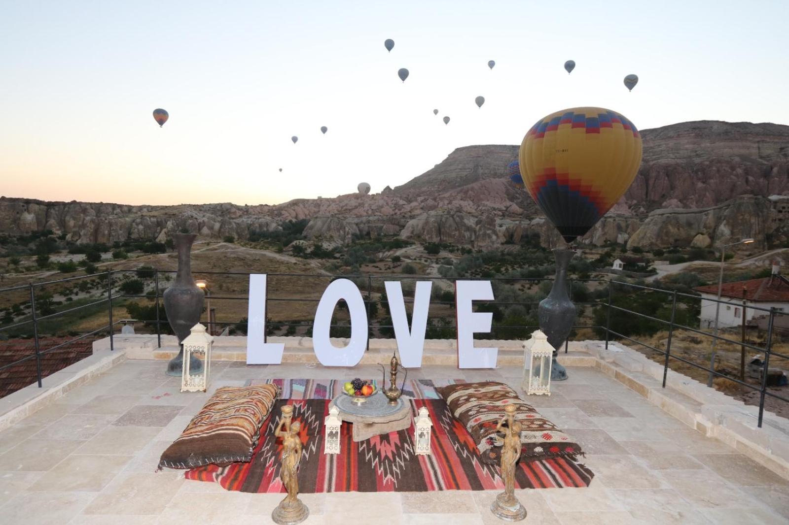 Underground Cave Suites Hotel - Image 119