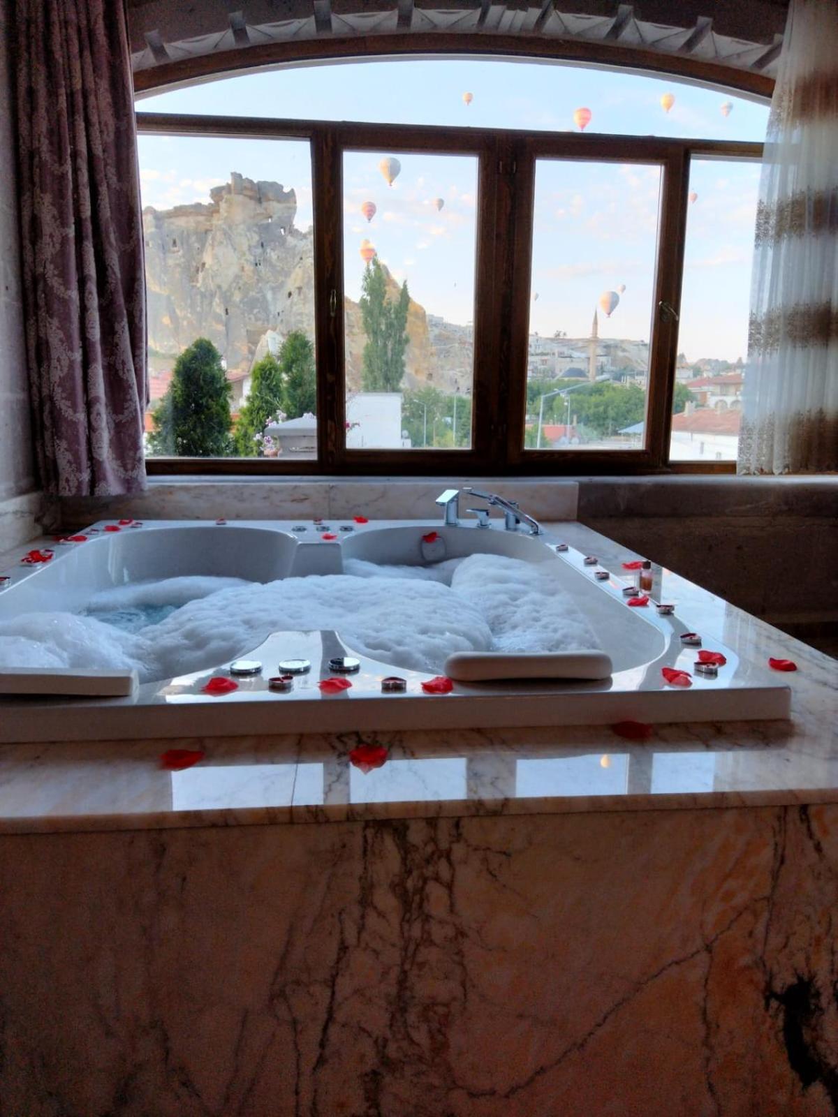 Underground Cave Suites Hotel - Image 28