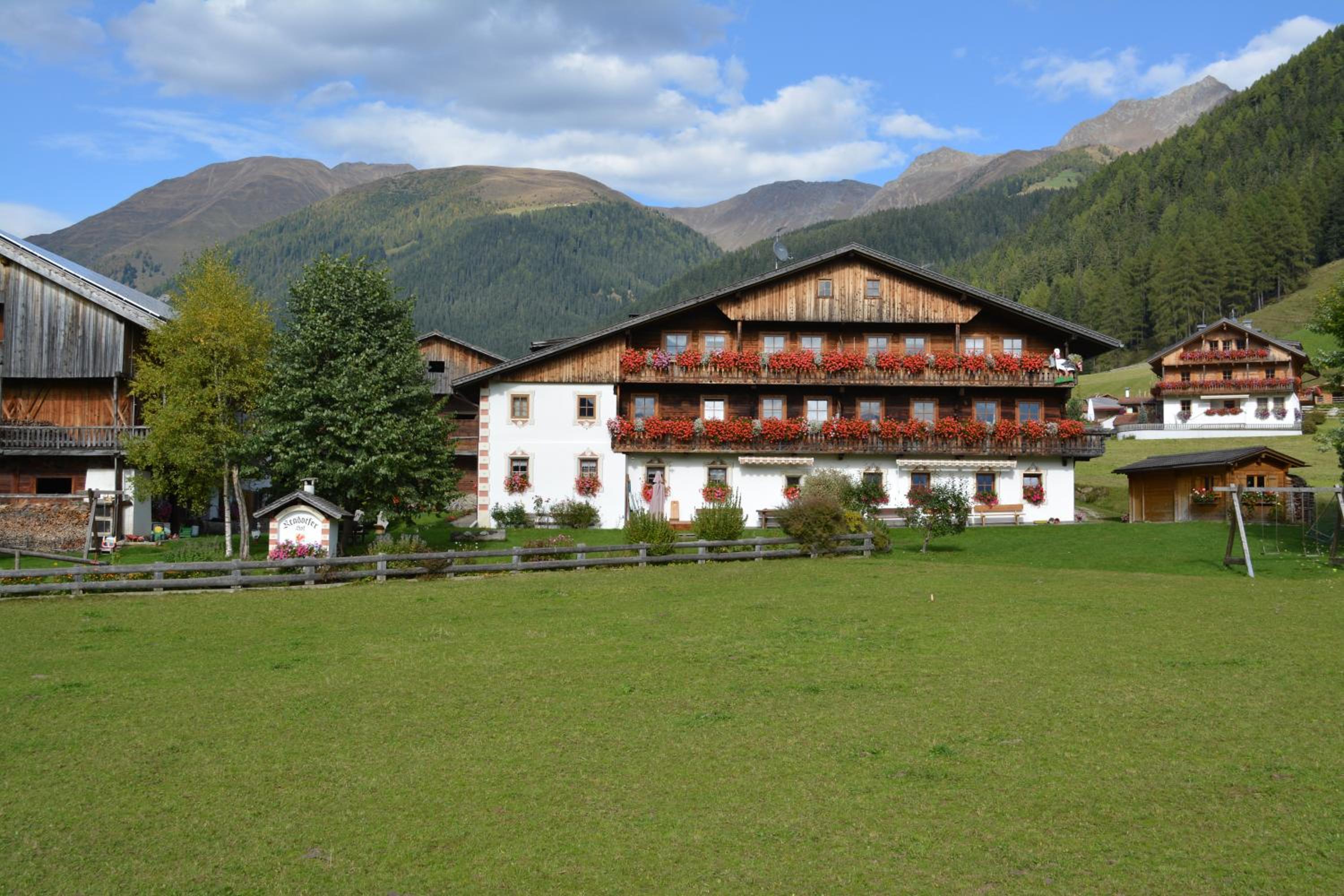 Kradorferhof view 2