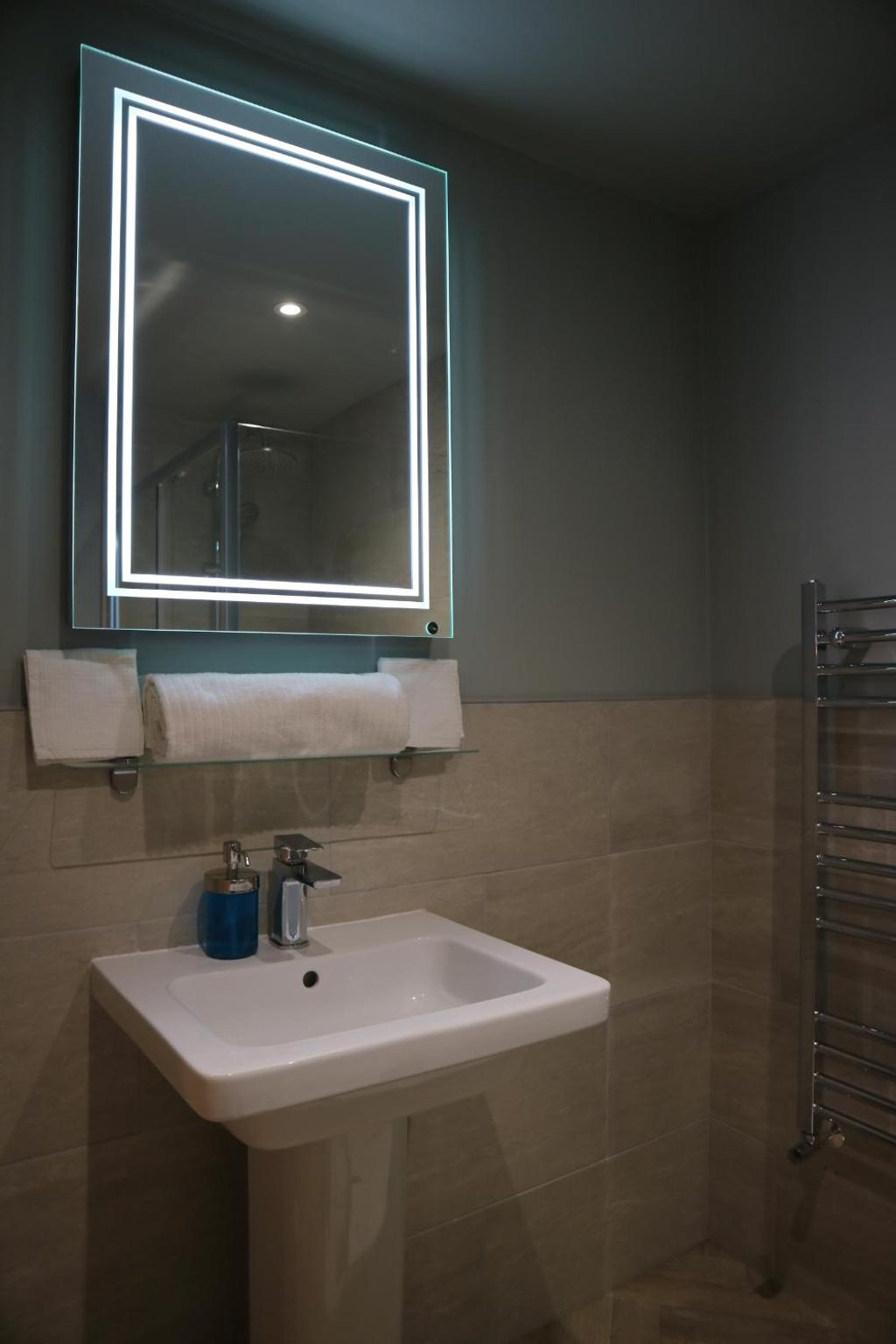 Photo 42