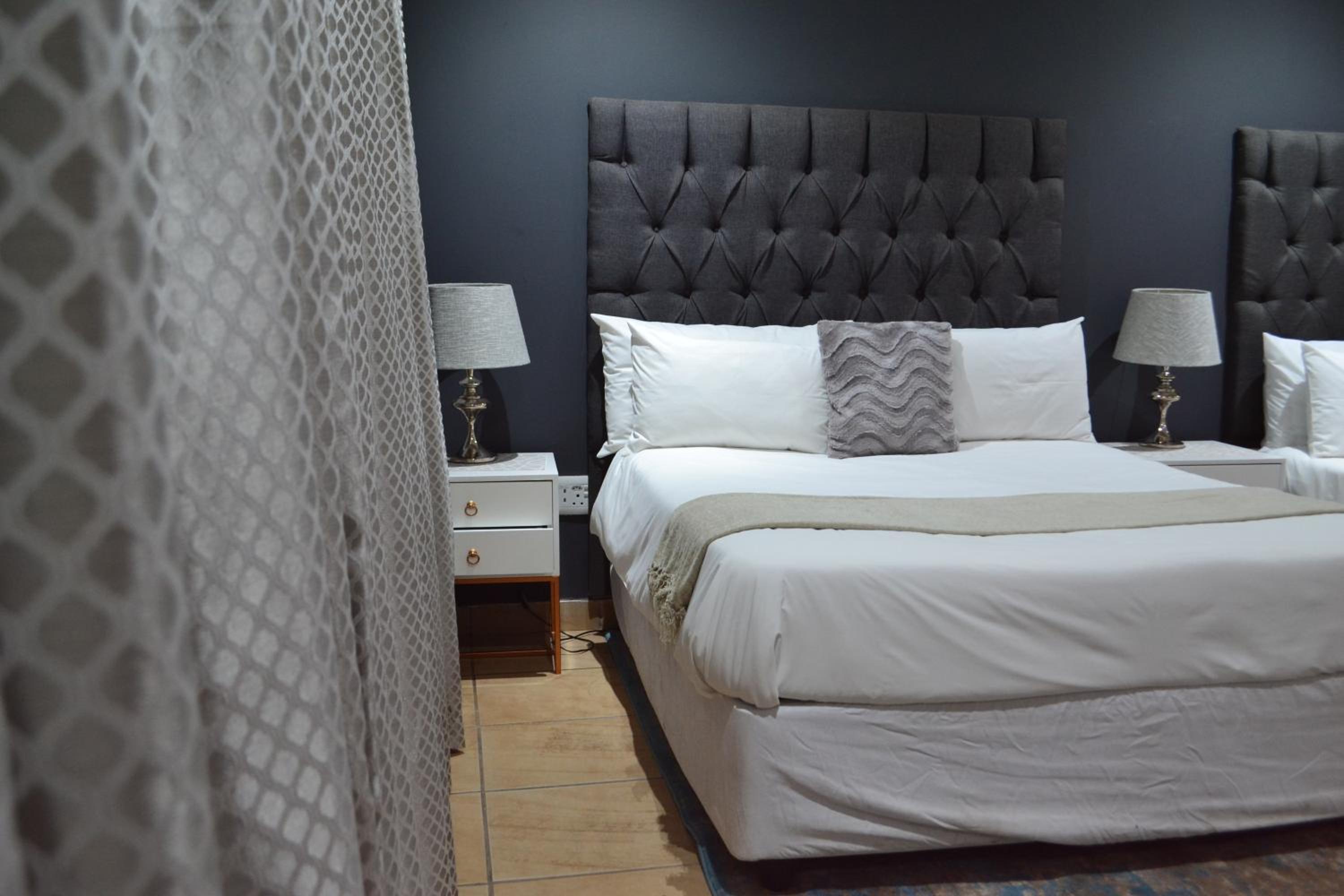 Honolulu Lifestyle Guest Lodge