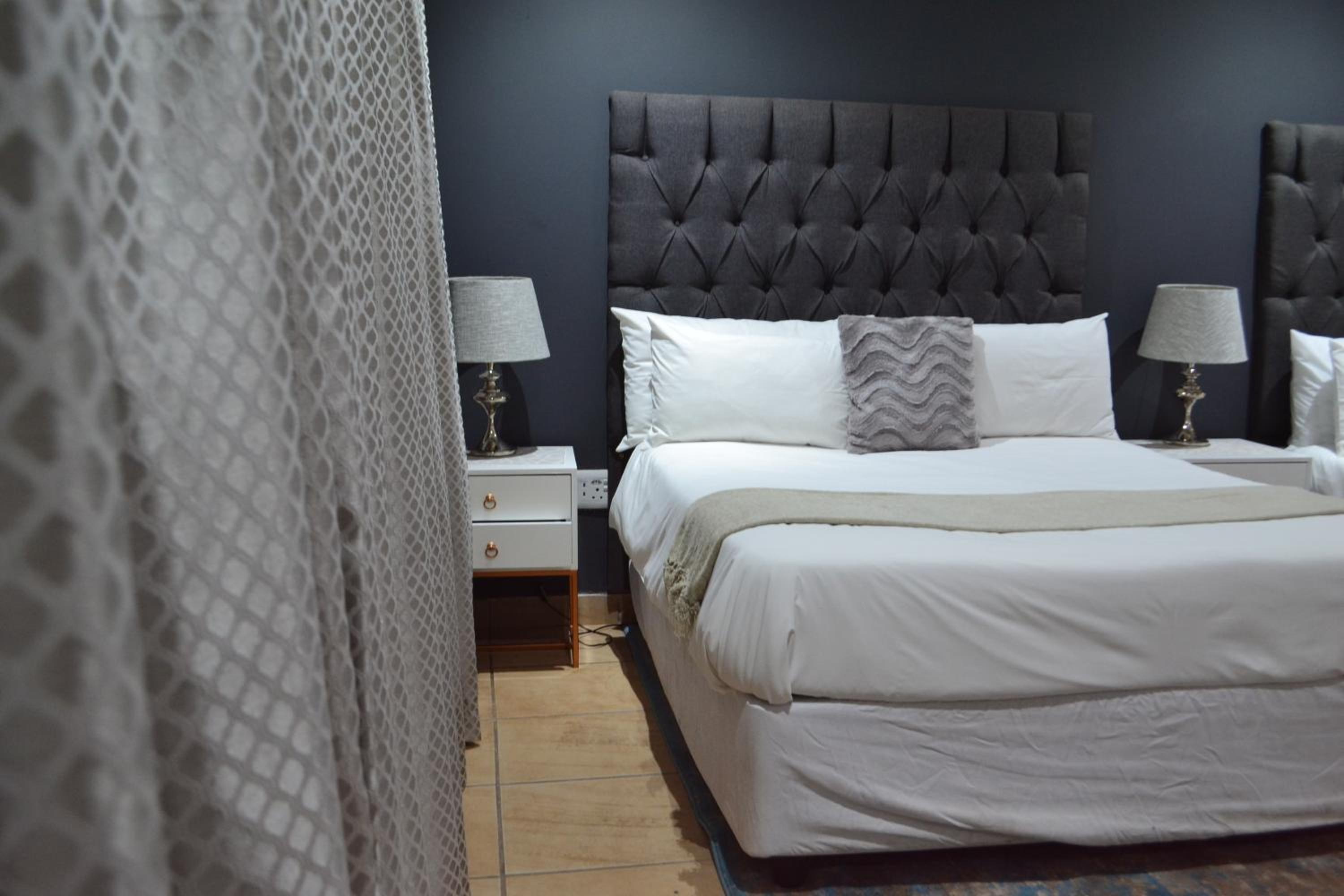 Honolulu Lifestyle Guest Lodge