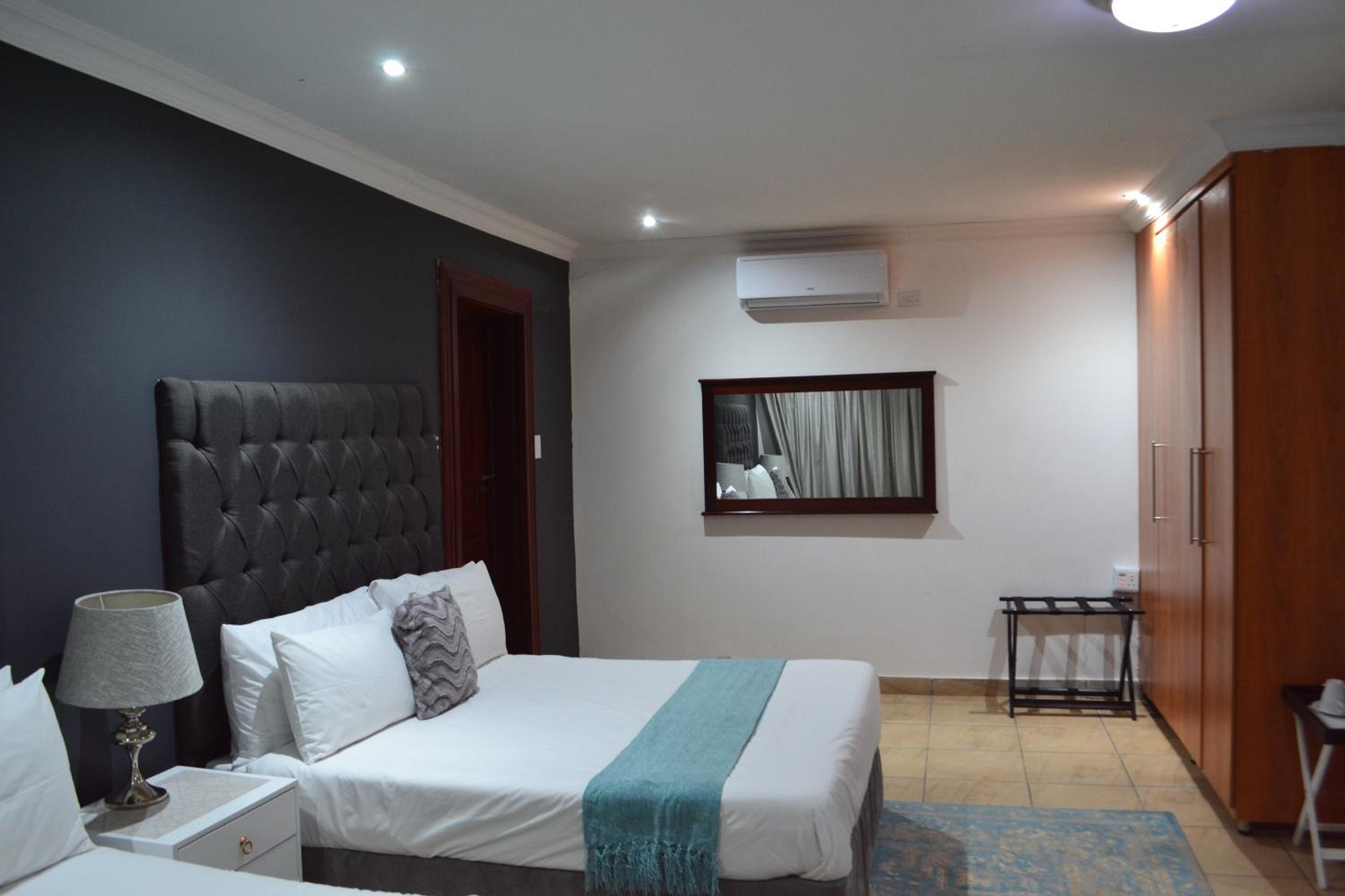 Honolulu Lifestyle Guest Lodge