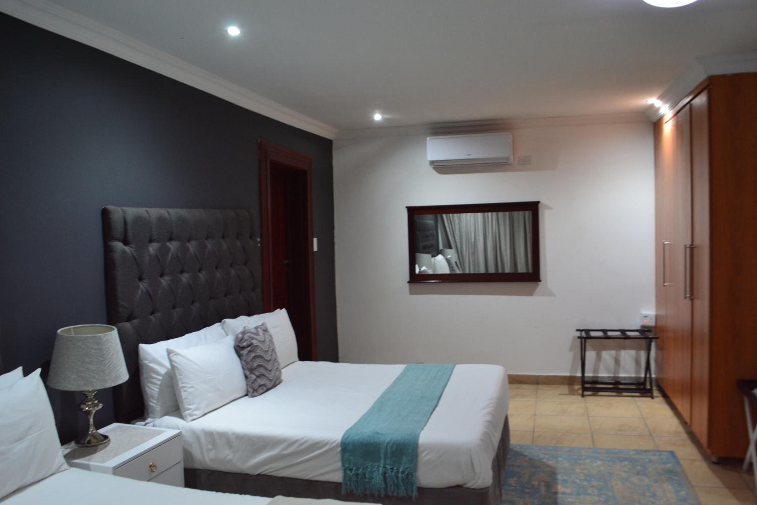 Honolulu Lifestyle Guest Lodge