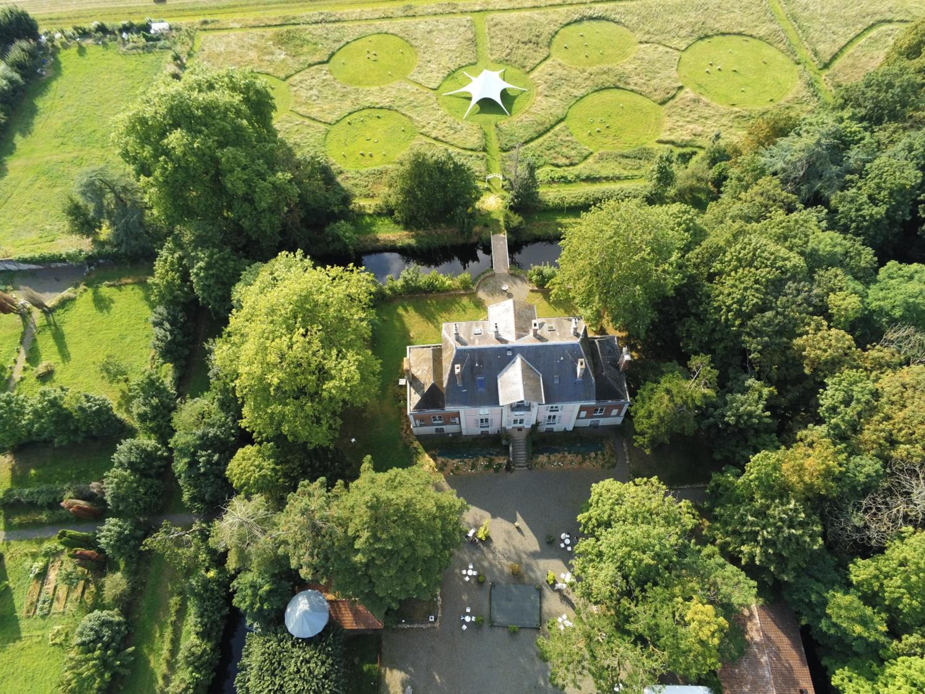 Château de la Tourlandry photo 2