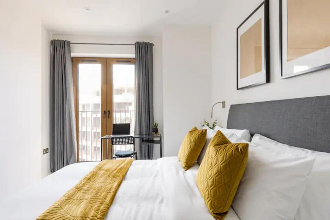 Apartment- St Albans with WiFi & Close to Station view 4