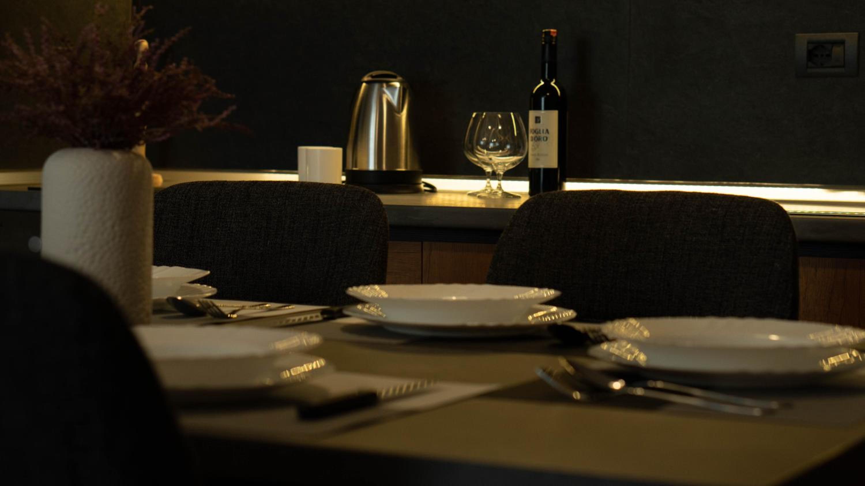 EKA Luxury Two-Bedroom Premium Apartment photo 2