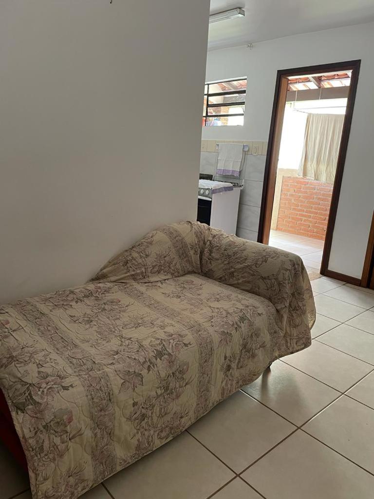 Casinha de Campo bem localizada