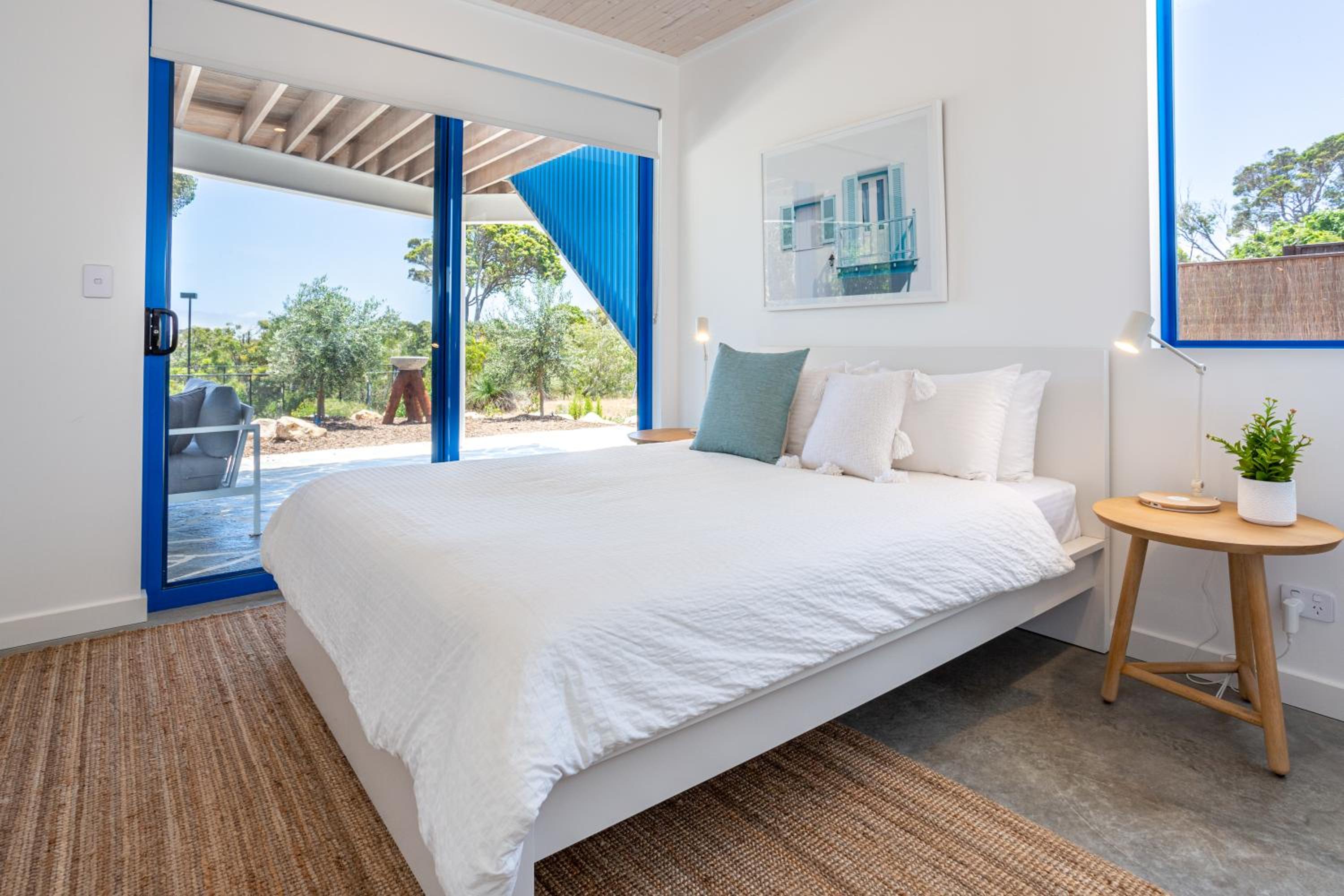 Carpe Mykonos - BRAND NEW HOME - bushland retreat