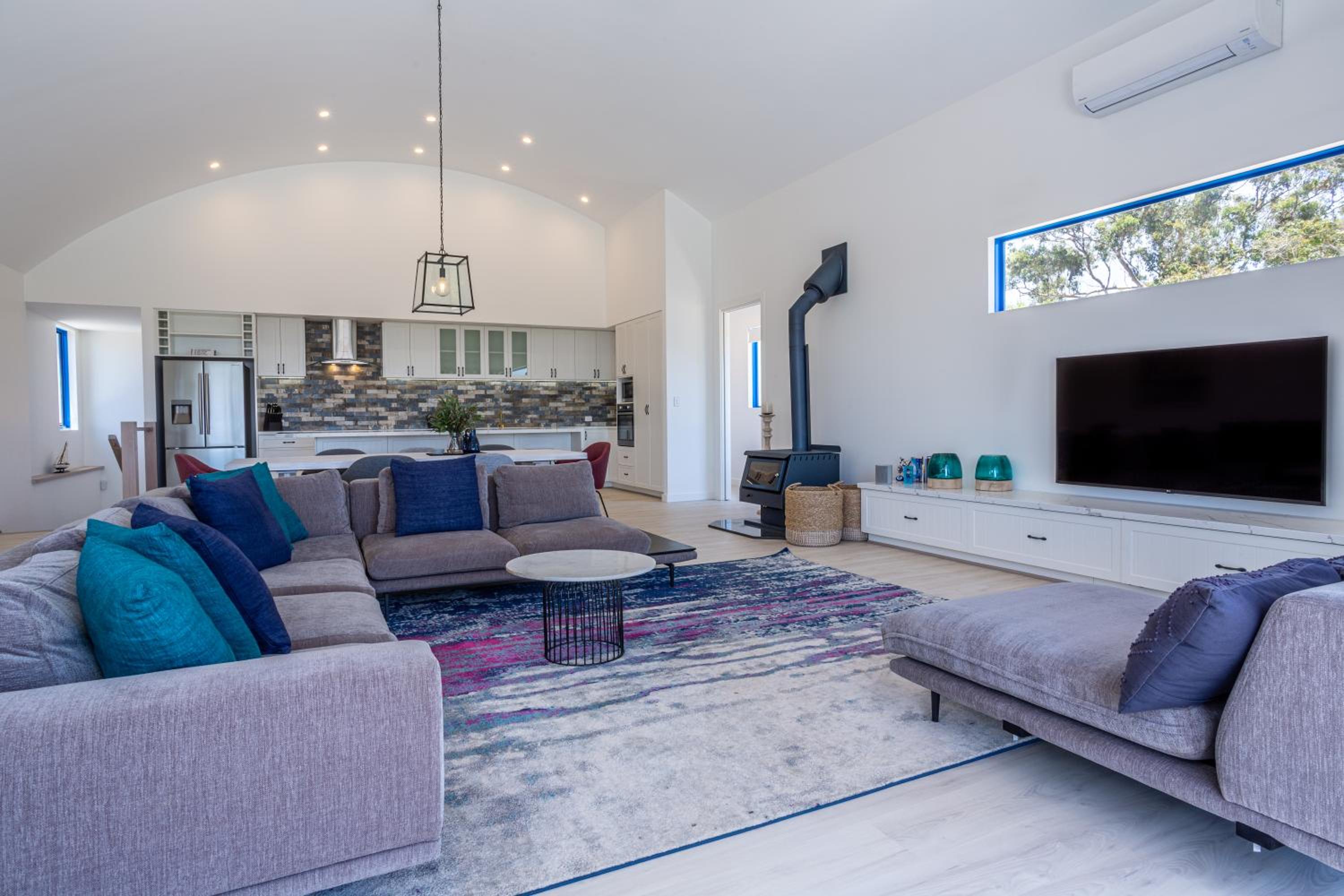 Carpe Mykonos - BRAND NEW HOME - bushland retreat