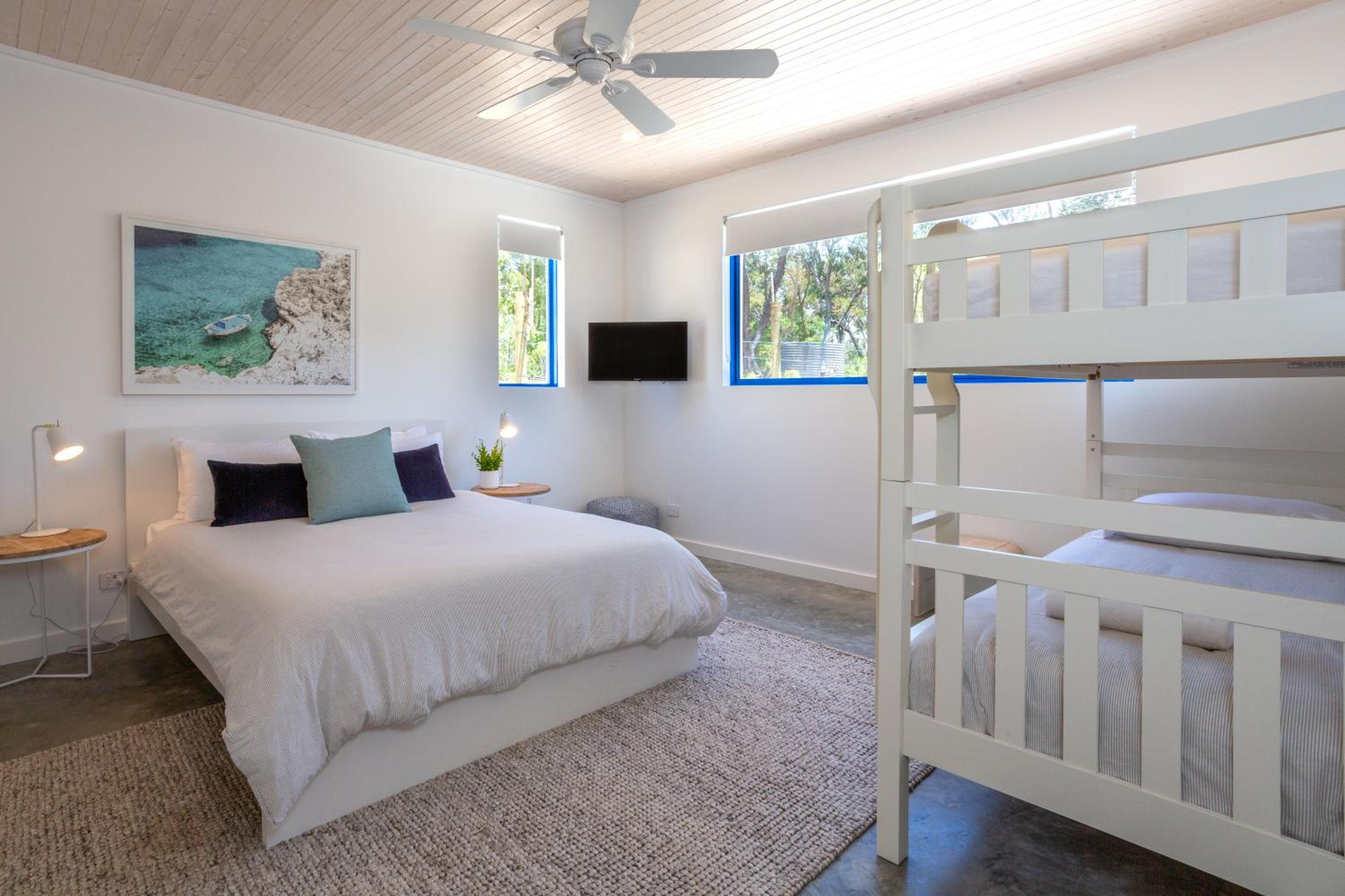 Carpe Mykonos - BRAND NEW HOME - bushland retreat