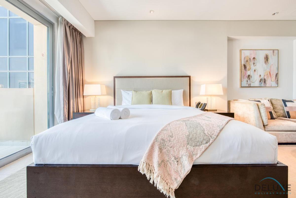 Prim Studio at The Address Residences Dubai Marina by Deluxe Holiday Homes