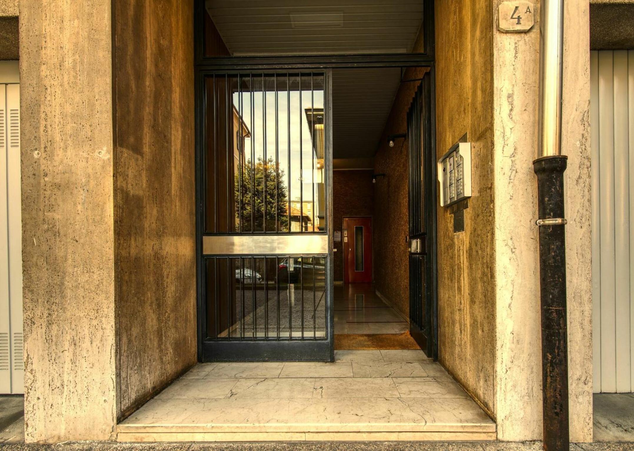 Como Life Apartment view 2